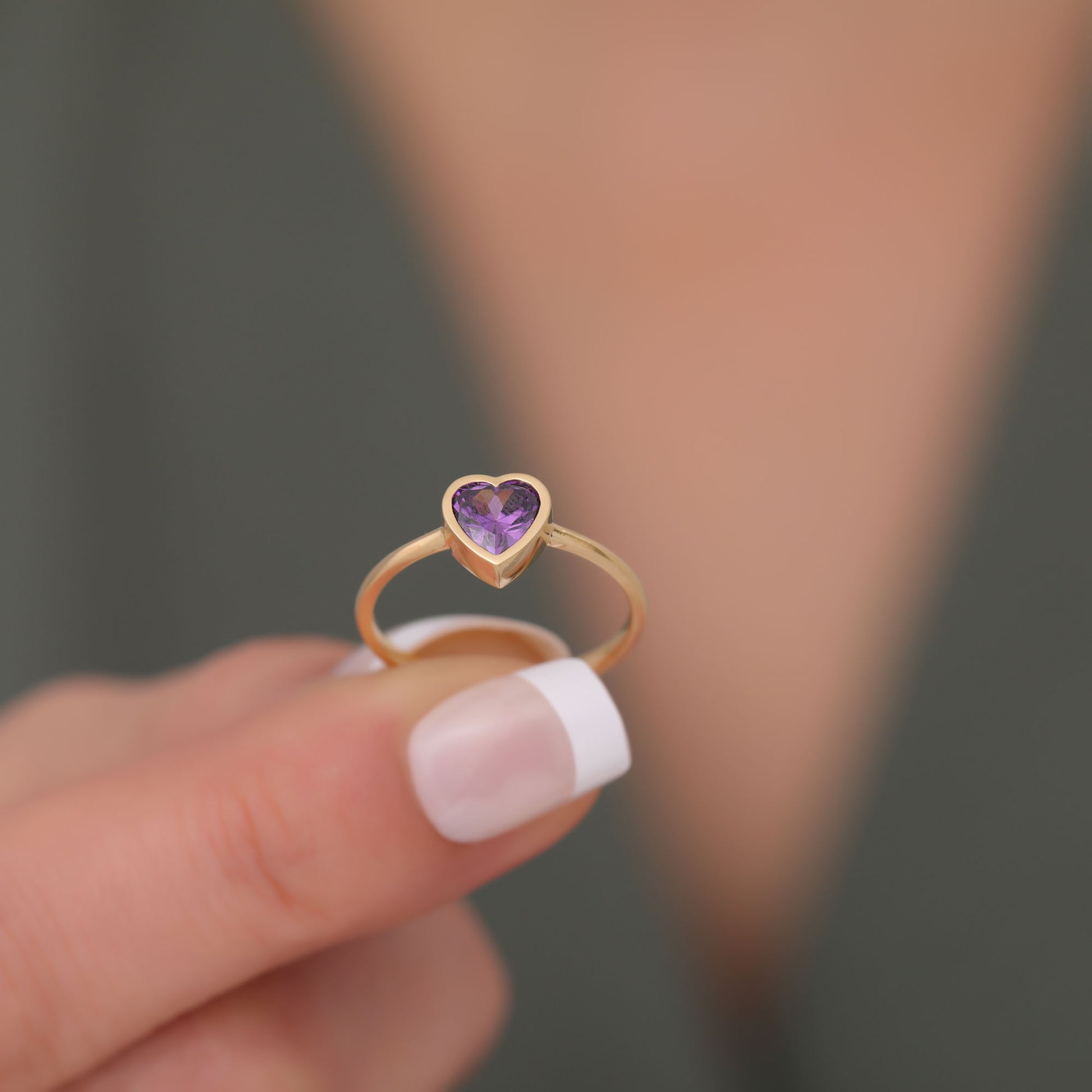 Heart Amethyst Bezel Ring in 14K Solid Gold, February Birthstone Jewelry Queen Jewelry Rings