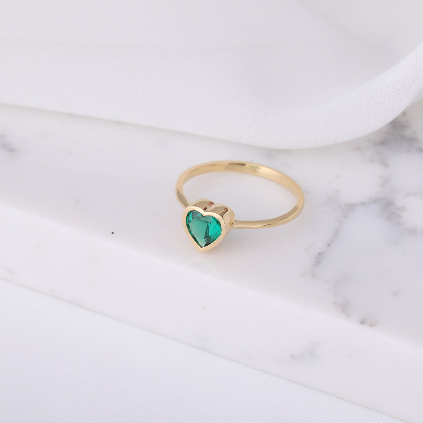 Heart Emerald Bezel Ring in 14K Solid Gold, May Birthstone Jewelry Queen Jewelry Rings