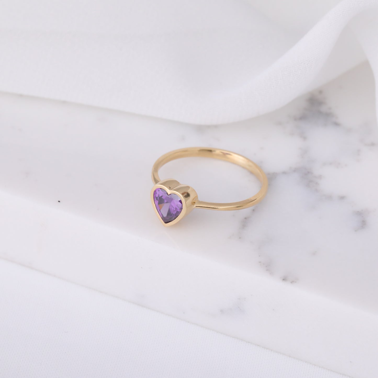 Heart Amethyst Bezel Ring in 14K Solid Gold, February Birthstone Jewelry Queen Jewelry Rings