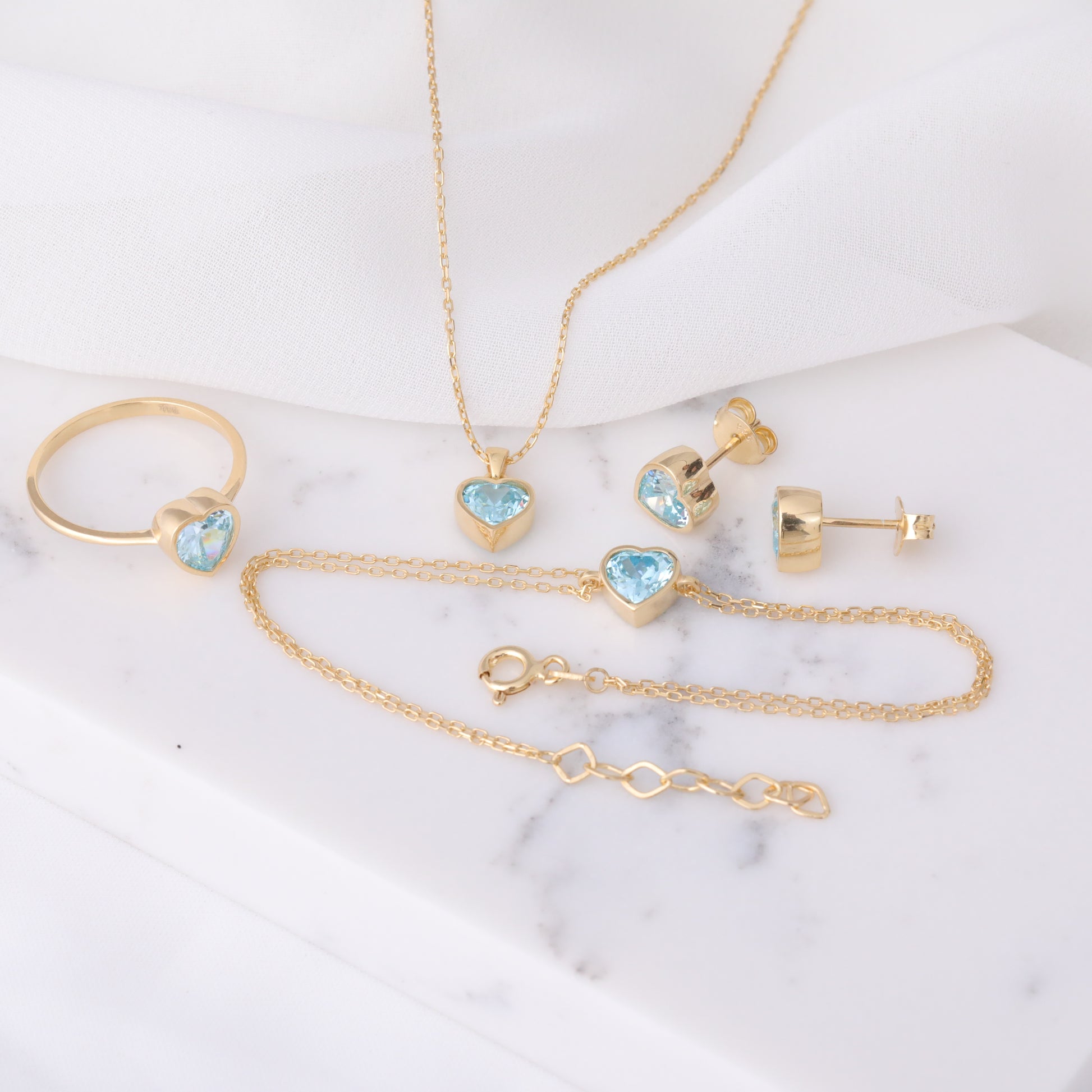 Heart Aquamarine Bezel Ring in 14K Solid Gold, March Birthstone Jewelry Queen Jewelry Rings