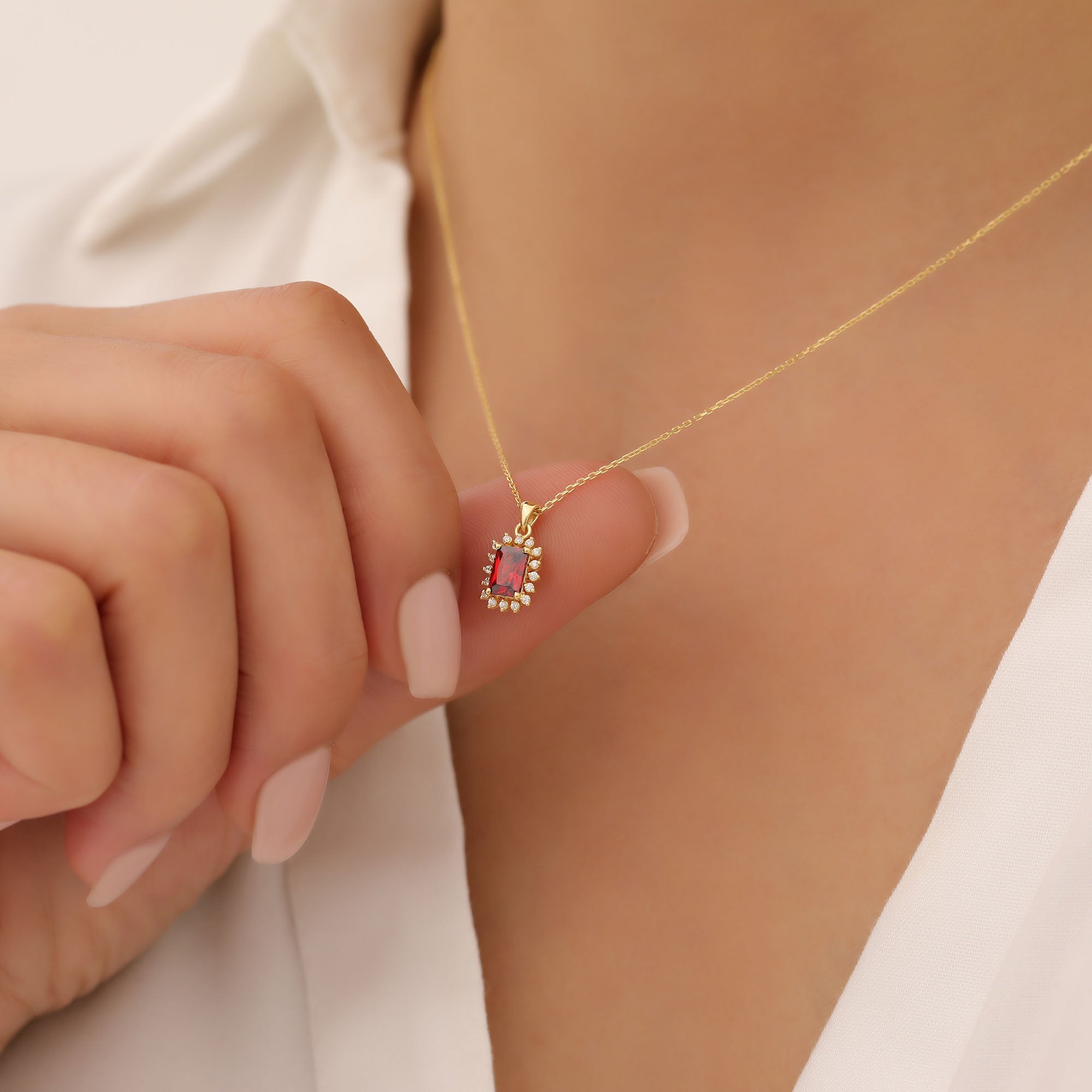 Garnet Rectangle Necklace Surrounded by Real Diamonds in 14K Solid Gold, January Birthstone Jewelry Queen Jewelry Necklace