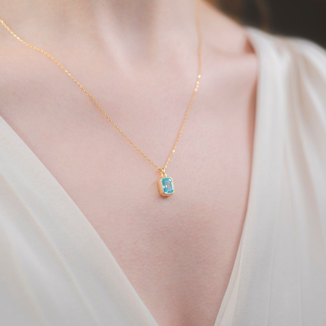Aquamarine Rectangle Bezel Necklace 14K Solid Gold, March Birthstone Pendant Queen Jewelry Necklace