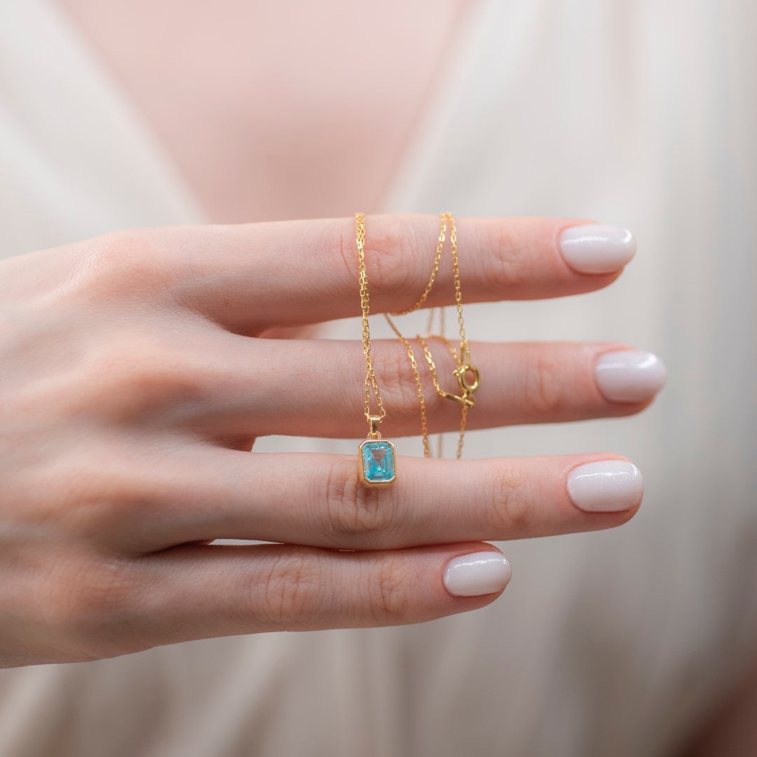 Aquamarine Rectangle Bezel Necklace 14K Solid Gold, March Birthstone Pendant Queen Jewelry Necklace