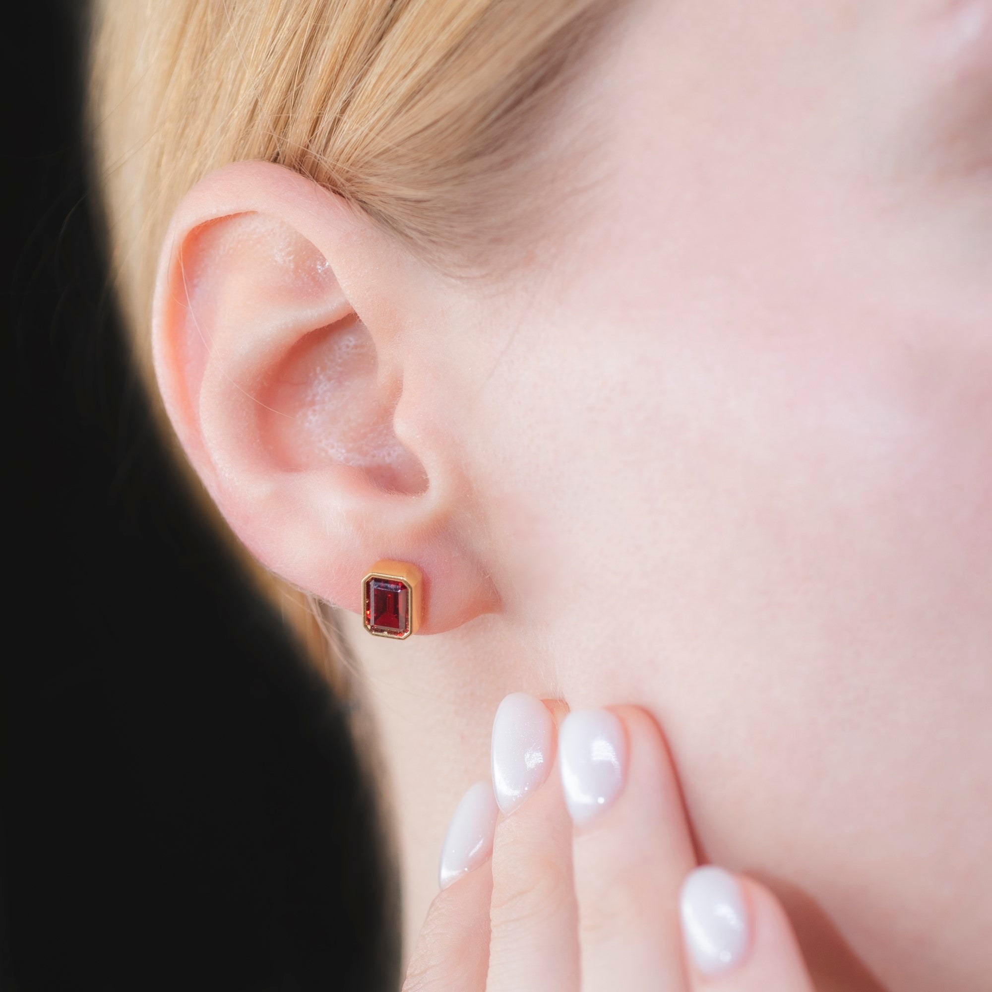 Rectangle Garnet Stud Earrings in 14K Solid Gold, January Birthstone Baguette Cut Jewelry Queen Jewelry Earrings