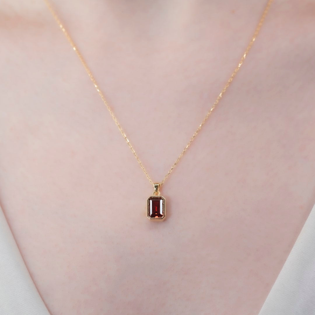 Garnet Rectangle Bezel Necklace 14K Solid Gold, January Birthstone Pendant Queen Jewelry Necklace