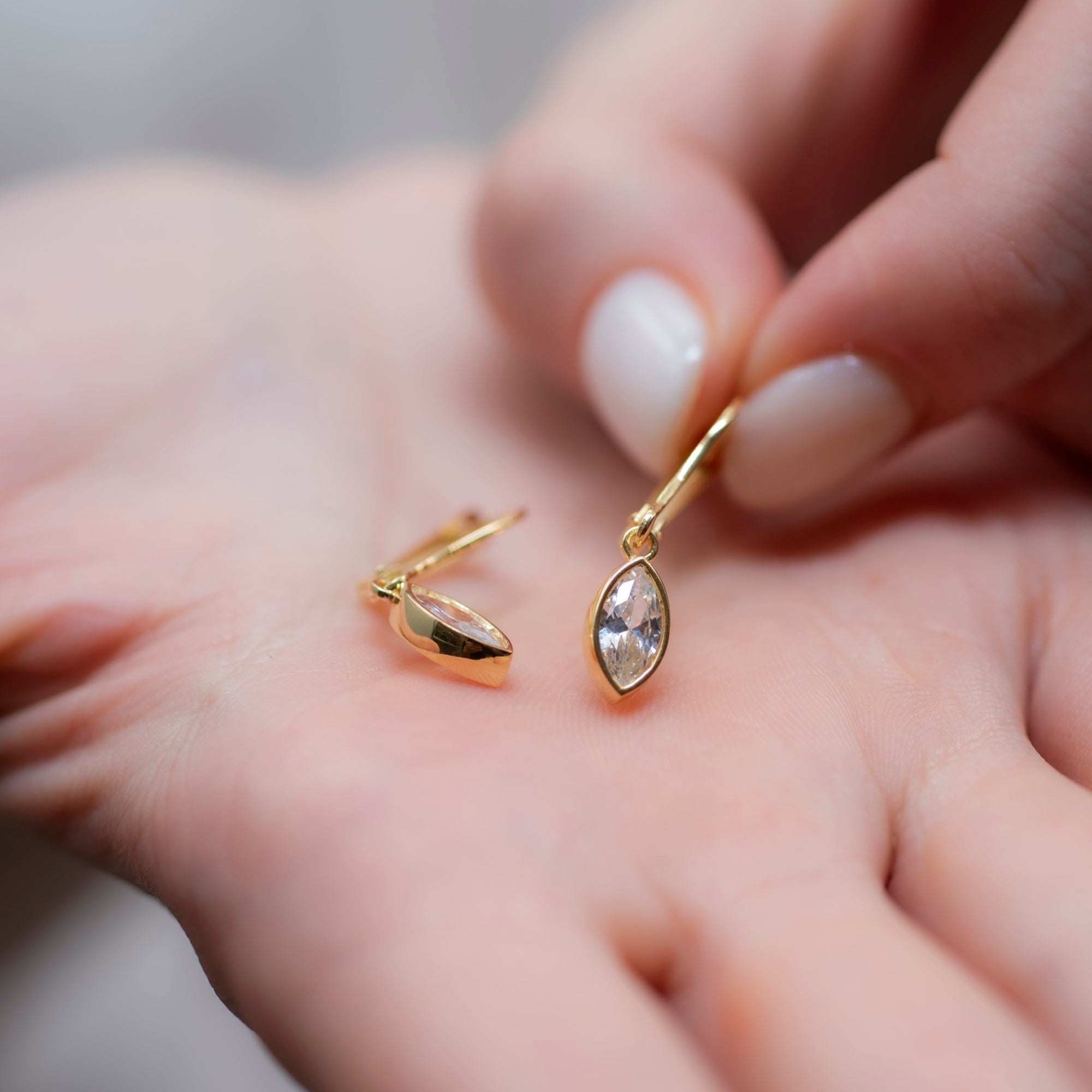 White Topaz Dangle Earrings Bezel Marquise Cut in 14K Solid Gold, April Birthstone Jewelry Queen Jewelry Earrings