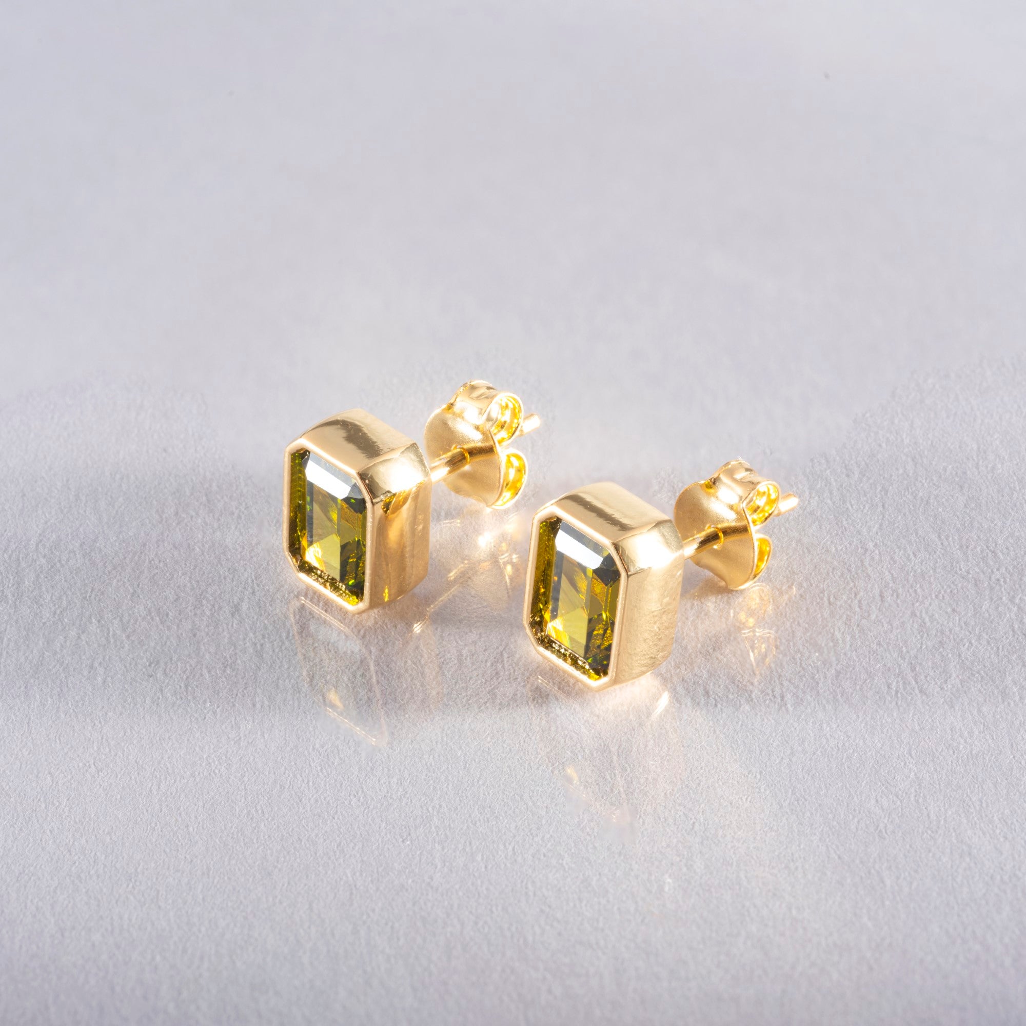 Rectangle Peridot Stud Earrings in 14K Solid Gold, August Birthstone Baguette Cut Jewelry Queen Jewelry Earrings