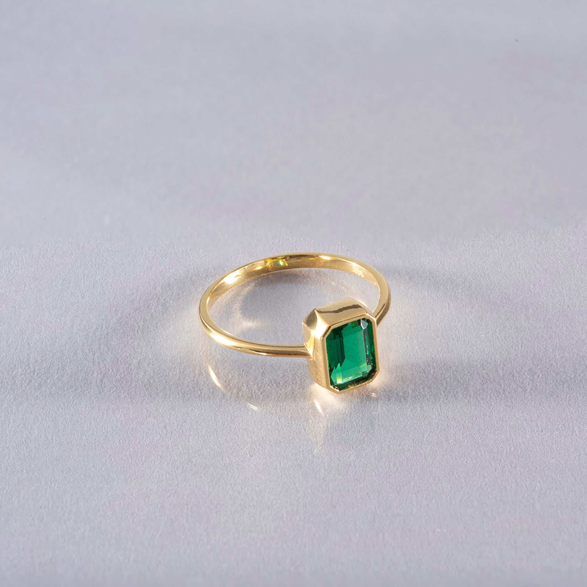 Emerald Rectangle Ring 14K Solid Gold, May Birthstone, Baguette Cut Design Queen Jewelry Rings