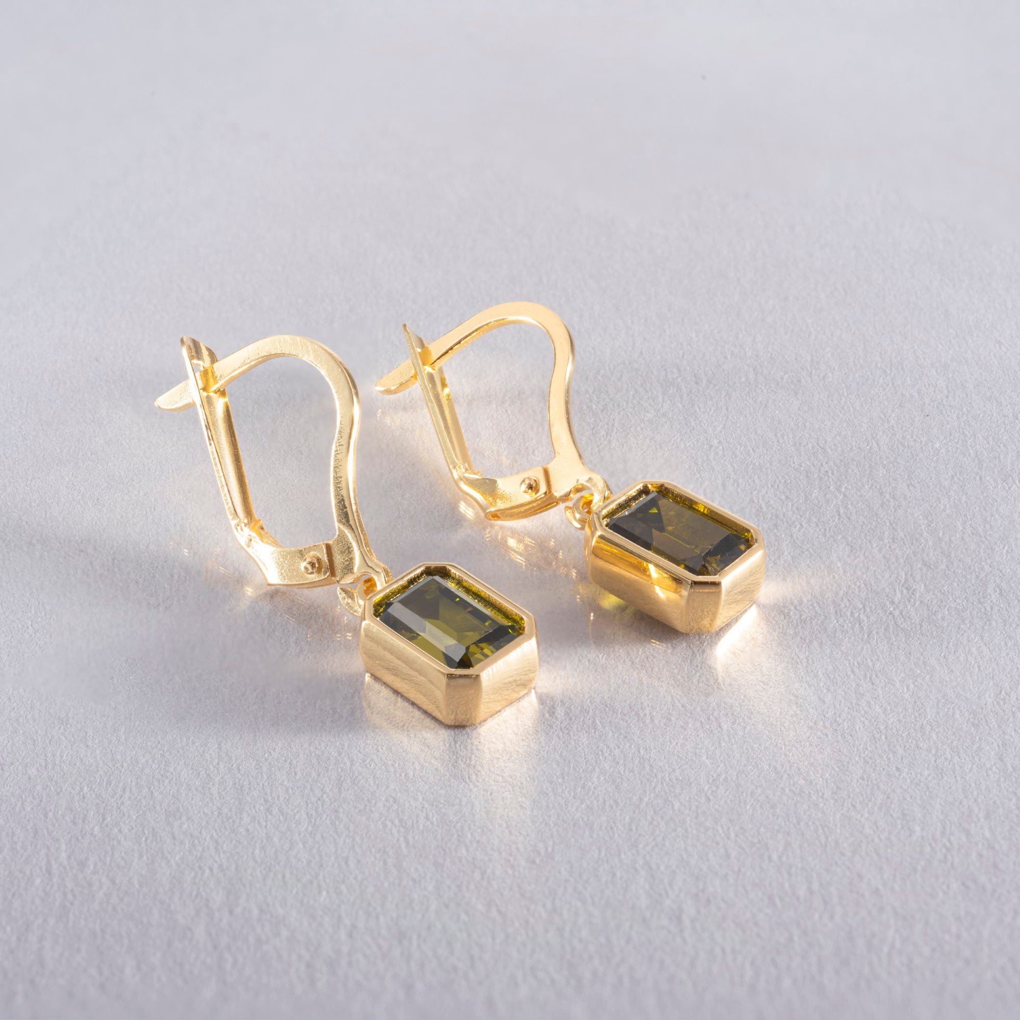 Rectangle Peridot Dangling Earrings in 14K Solid Gold, August Birthstone Baguette Cut Jewelry Queen Jewelry Earrings