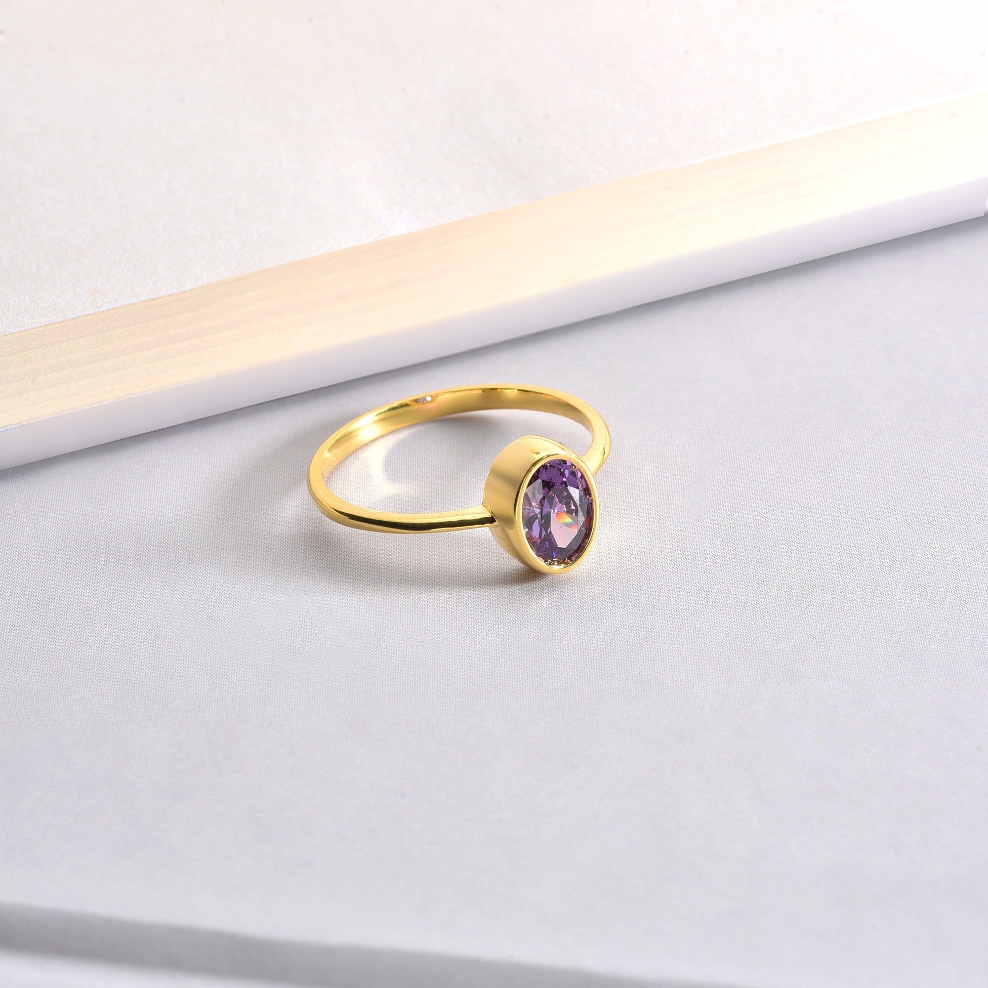 Oval Amethyst Bezel Ring in 14K Solid Gold, February Birthstone Queen Jewelry Rings