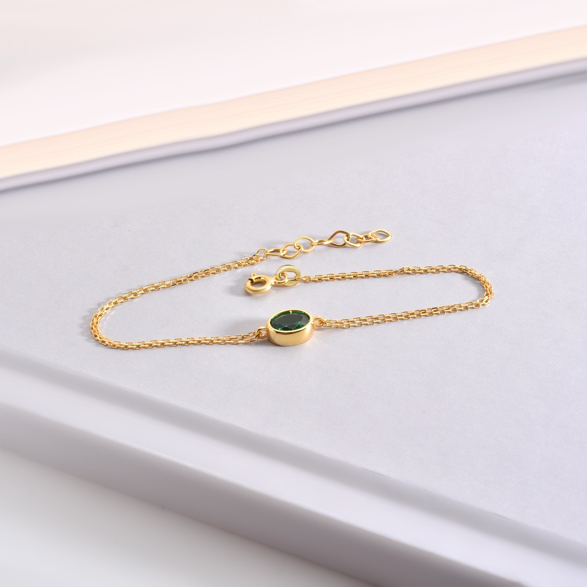 Oval Emerald Bezel Bracelet in 14K Solid Gold, May Birthstone Queen Jewelry Bracelet