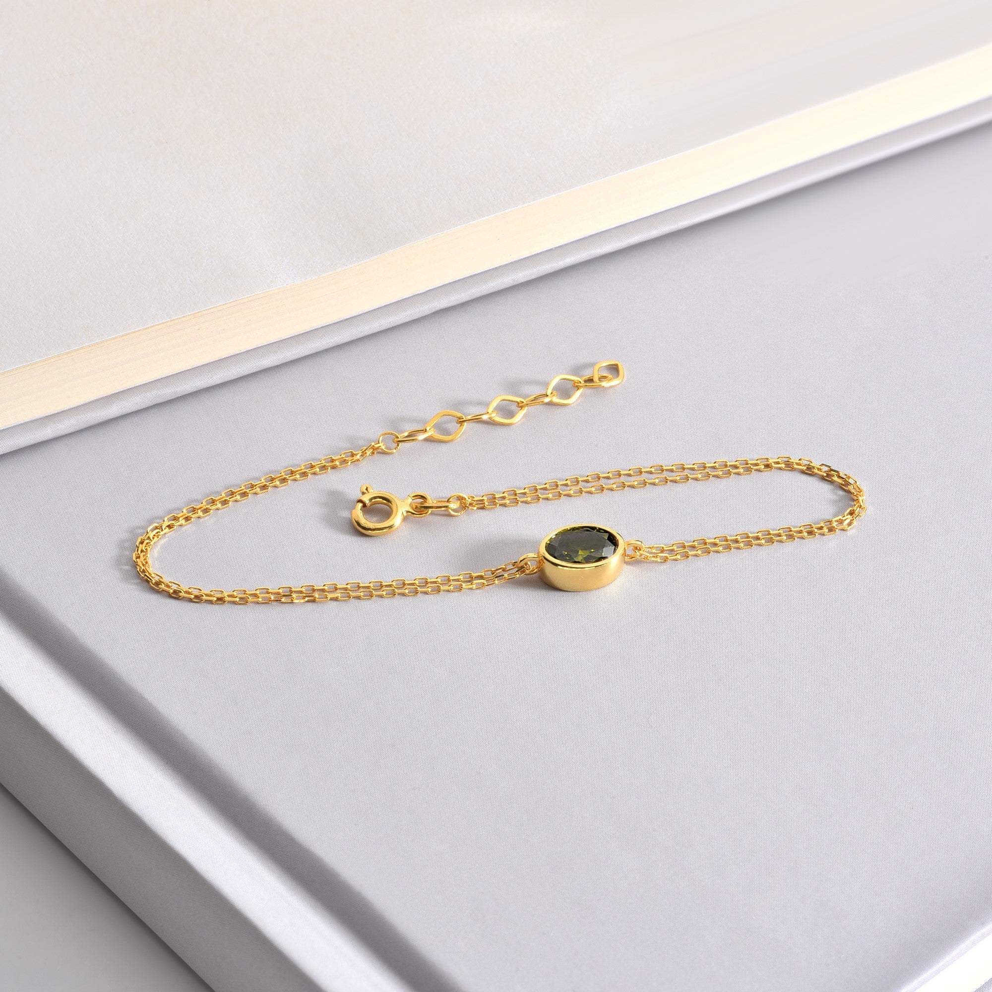 Oval Peridot Bezel Bracelet in 14K Solid Gold, August Birthstone Queen Jewelry Bracelet