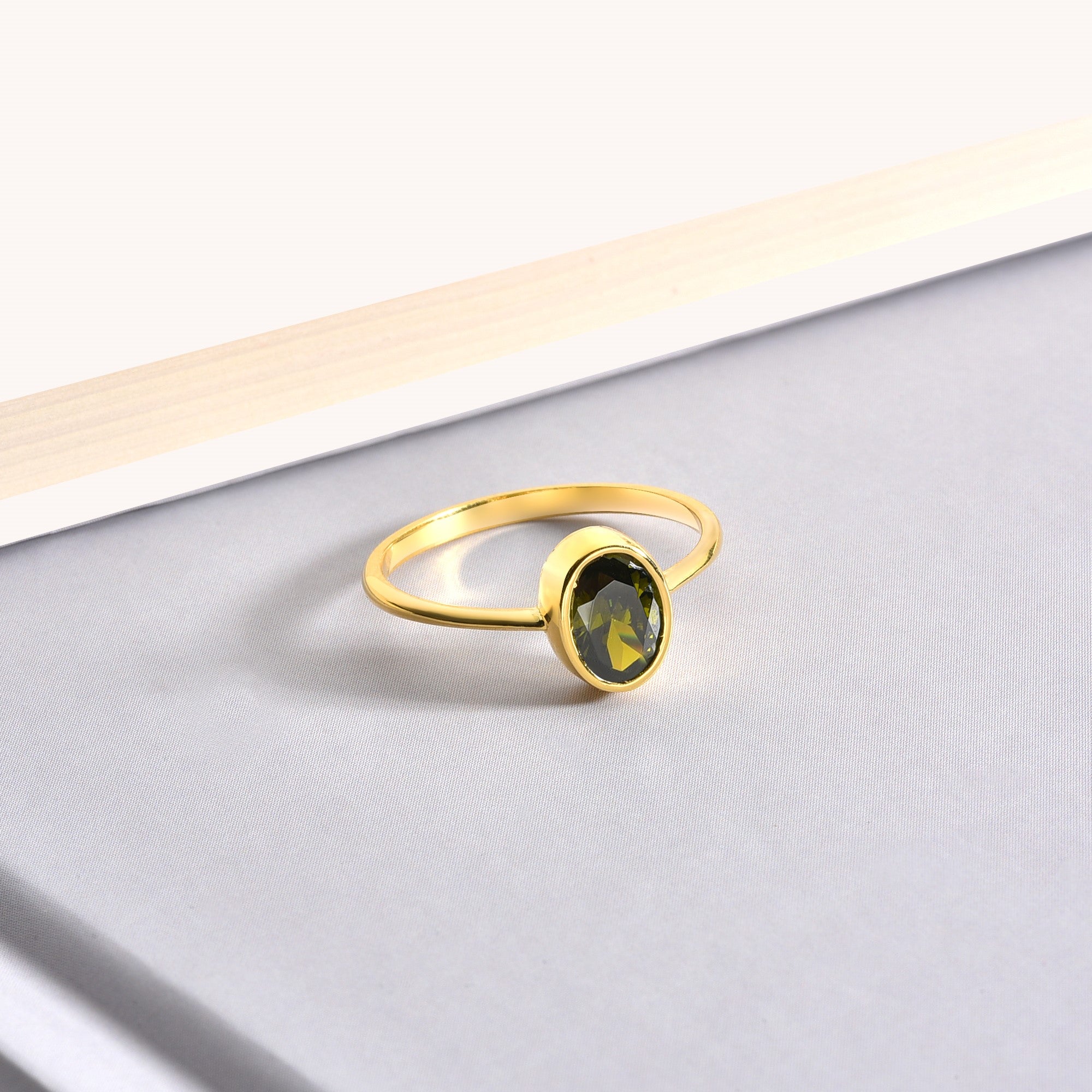 Oval Peridot Bezel Ring in 14K Solid Gold, August Birthstone Queen Jewelry Rings