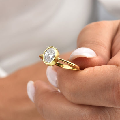 Oval White Topaz Bezel Ring in 14K Solid Gold, April Birthstone Queen Jewelry Rings