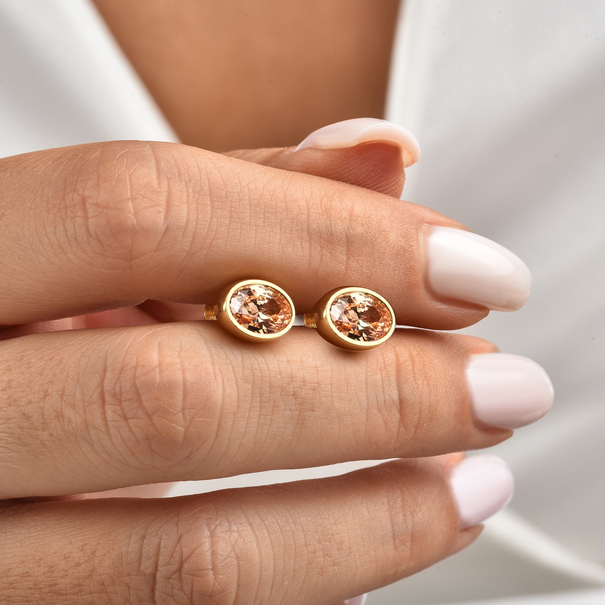 Oval Citrine Bezel Stud Earrings in 14K Solid Gold, November Birthstone Queen Jewelry Earrings