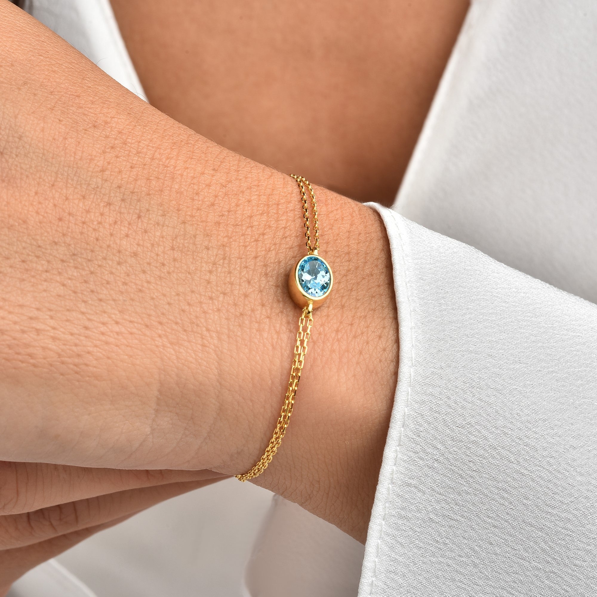 Oval Blue Topaz Bezel Bracelet in 14K Solid Gold, December Birthstone Queen Jewelry Bracelet