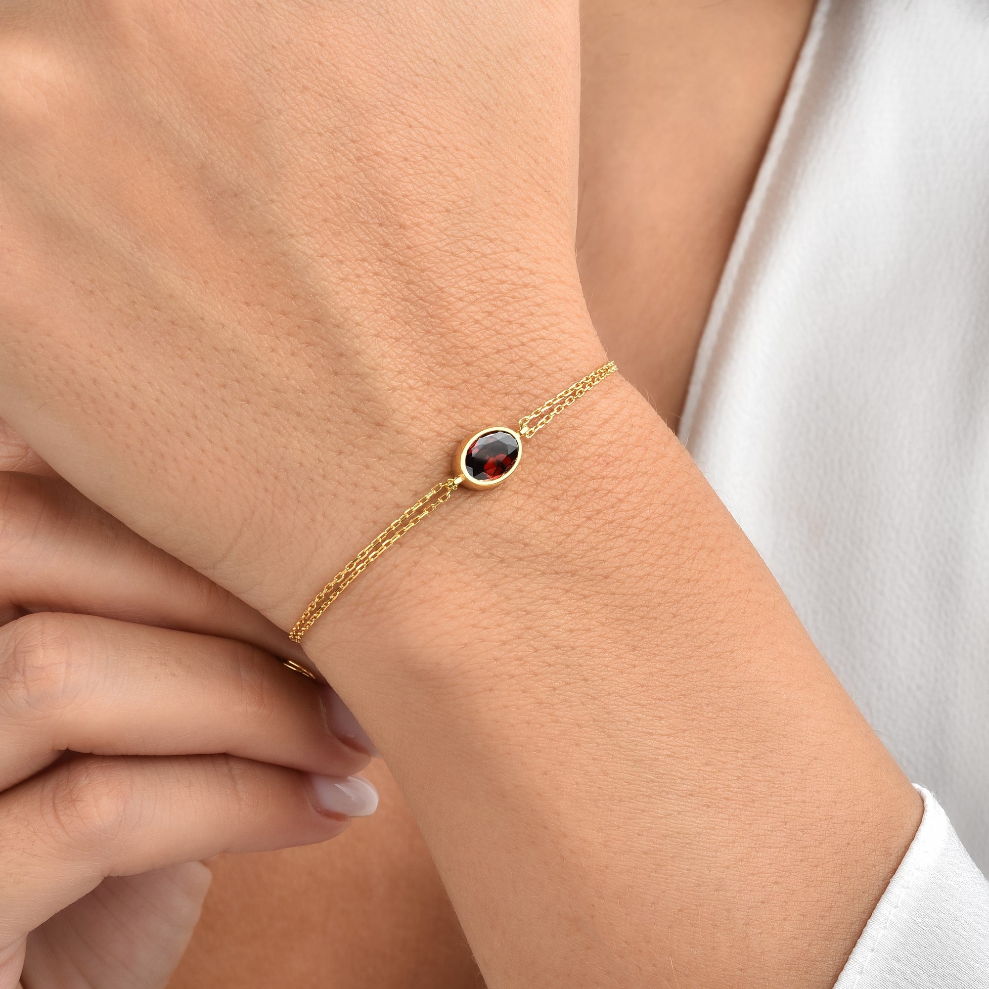 Oval Garnet Bezel Bracelet in 14K Solid Gold, January Birthstone Queen Jewelry Bracelet