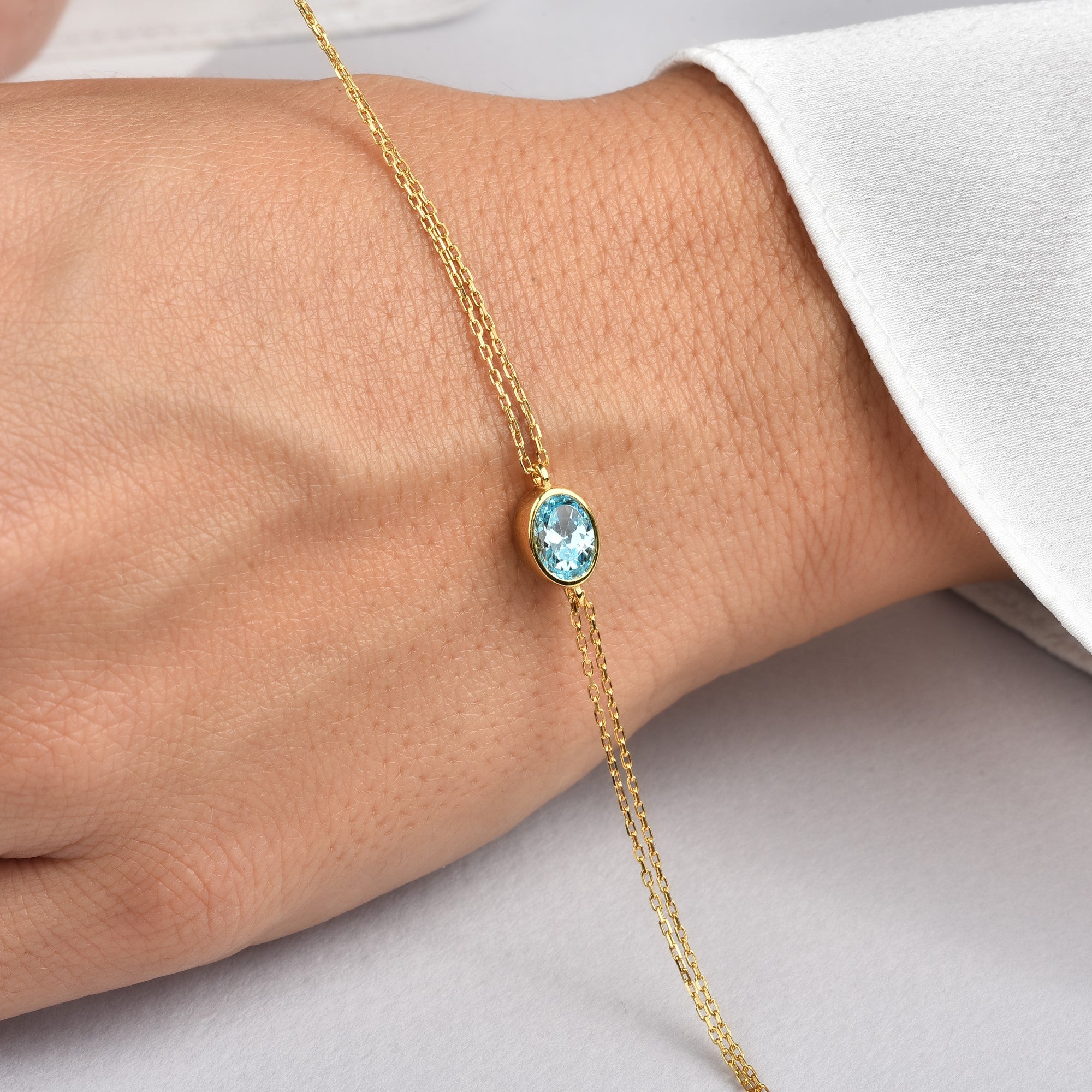 Oval Aquamarine Bezel Bracelet in 14K Solid Gold, March Birthstone Queen Jewelry Bracelet