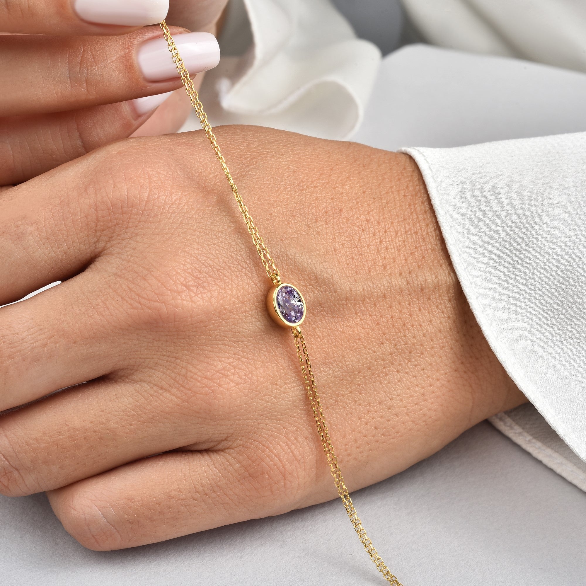 Oval Alexandrite Bezel Bracelet in 14K Solid Gold, June Birthstone Queen Jewelry Bracelet