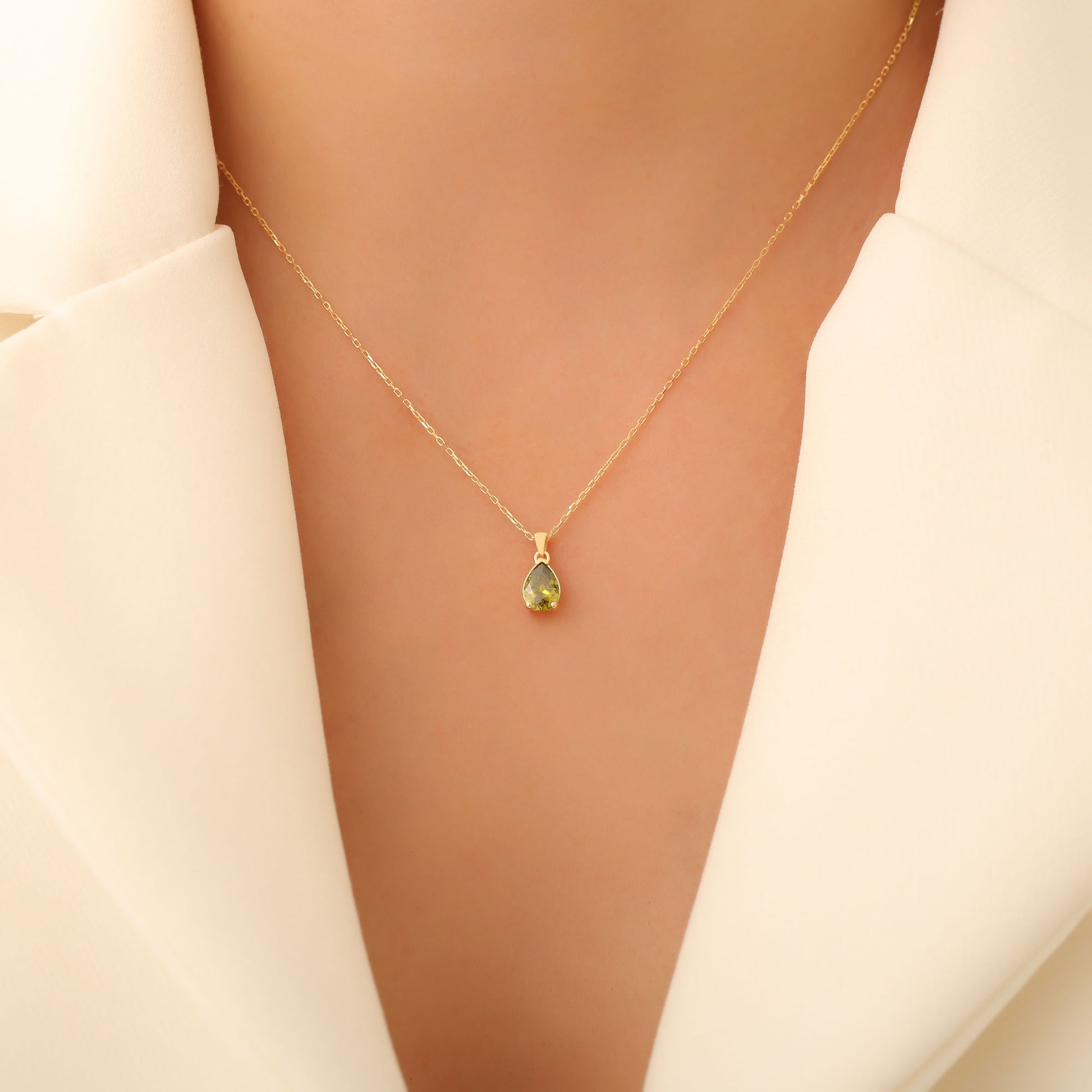 Drop Peridot Necklace in 14K Solid Gold, August Birthstone Pendant Queen Jewelry Necklace