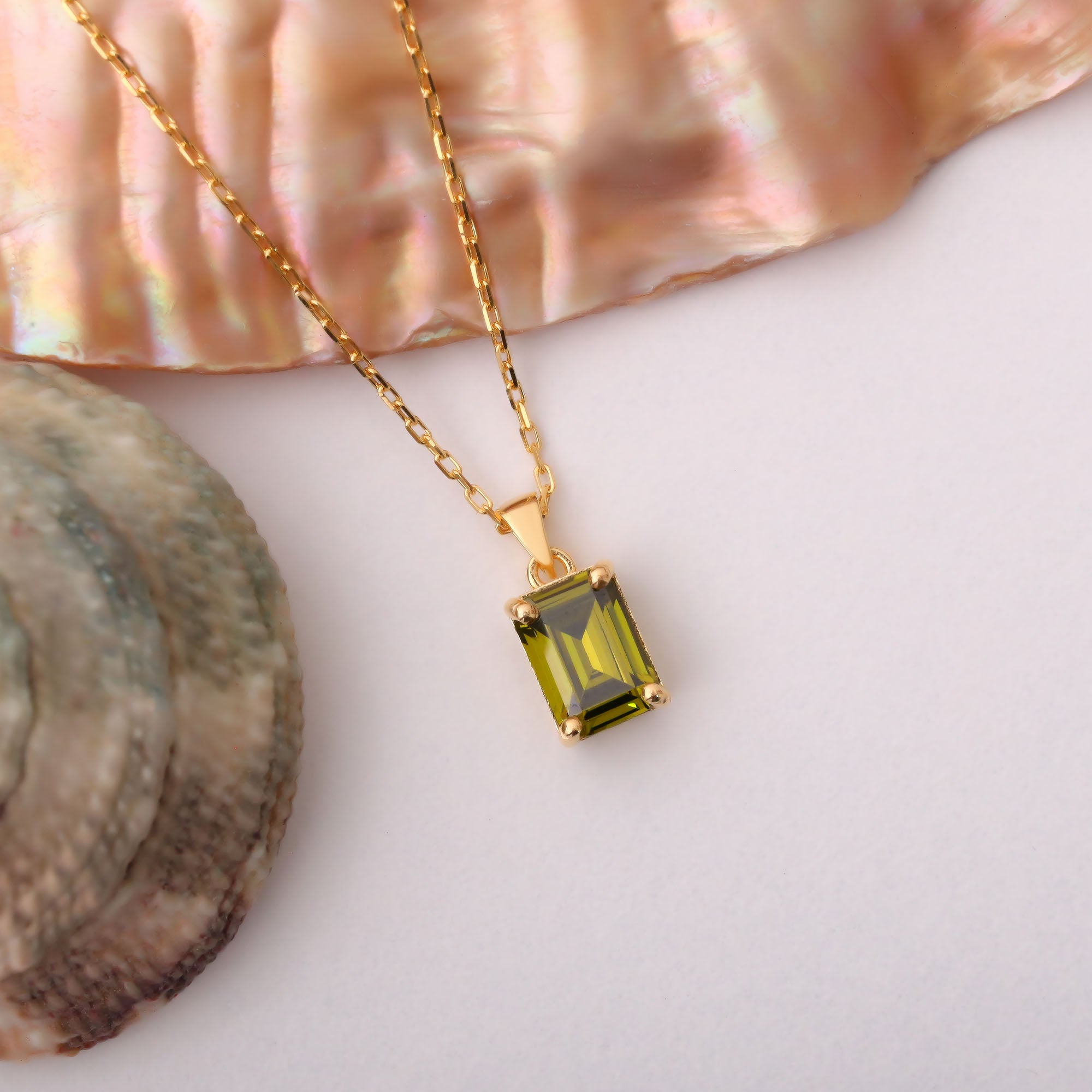 Rectangle Peridot Necklace in 14K Solid Gold, August Birthstone Pendant Queen Jewelry Necklace
