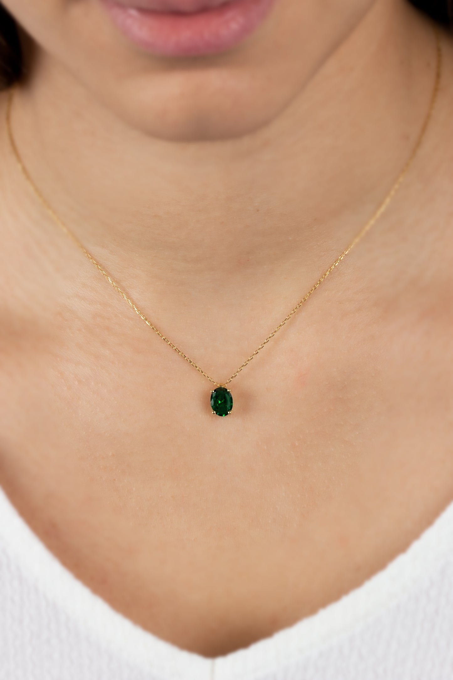 Oval Cut Emerald Necklace 8K/10K/14K Solid Gold, May Birthstone