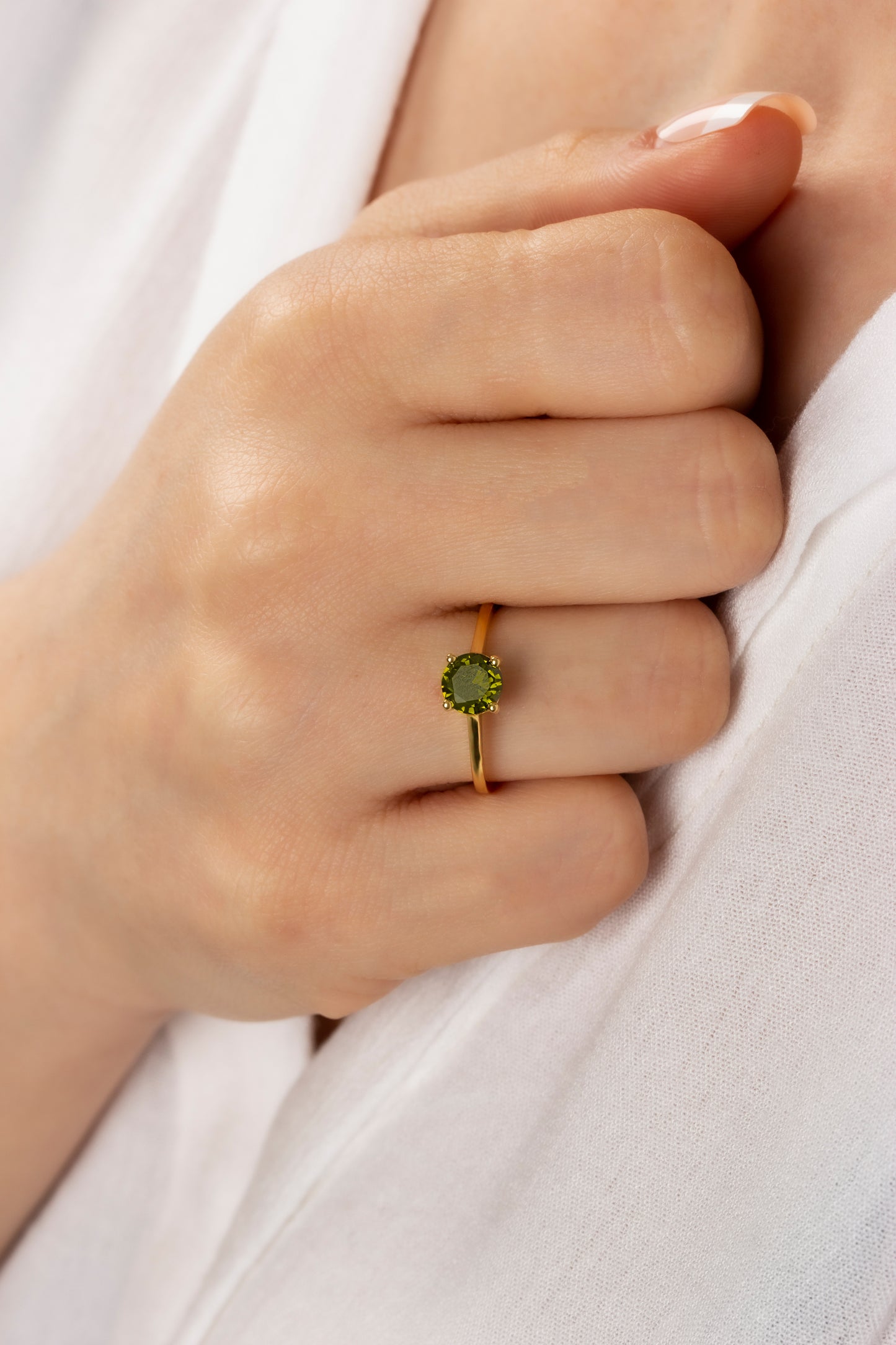 Round Peridot Ring 8K/10K/14K Solid Gold, August Birthstone
