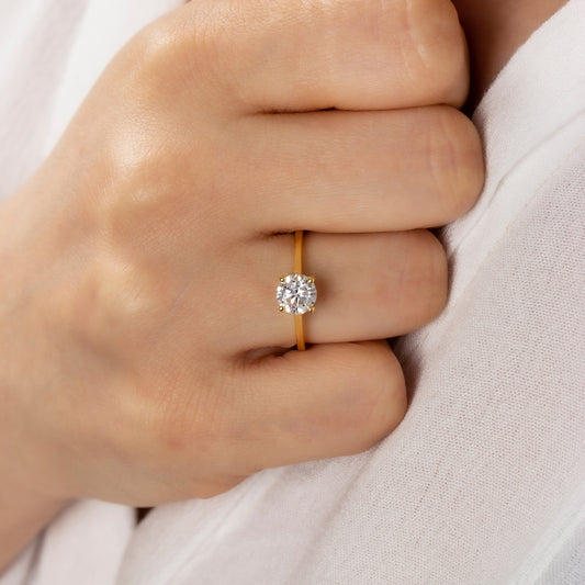 Round White Topaz Ring 8K/10K/14K Solid Gold, April Birthstone