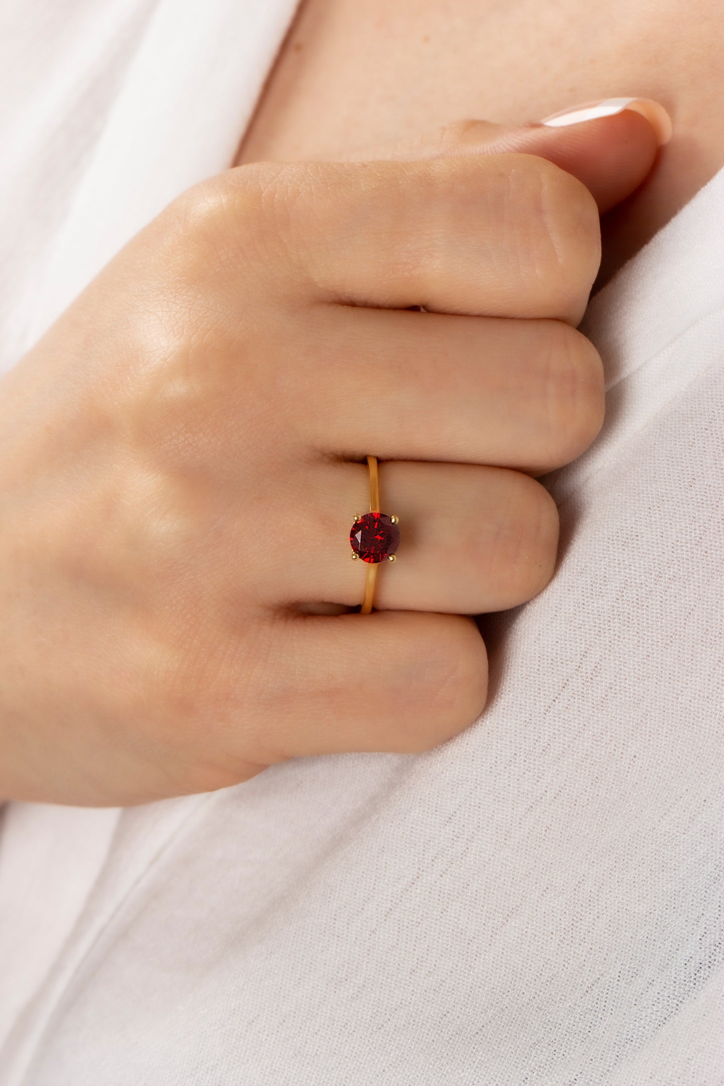 Round Garnet Ring 8K/10K/14K Solid Gold, January Birthstone
