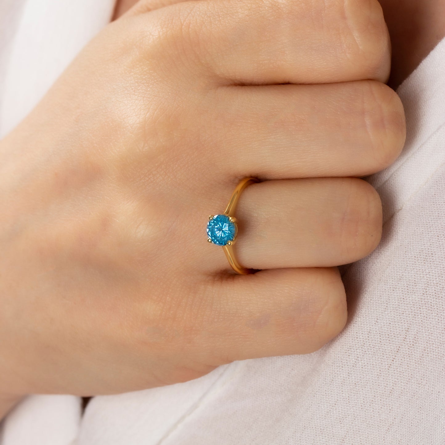 Round Blue Topaz Ring 8K/10K/14K Solid Gold, December Birthstone