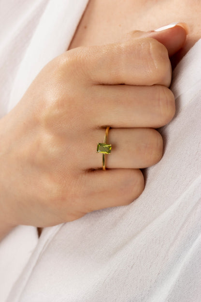 Rectangle Peridot Ring in 14K Solid Gold | August Birthstone Queen Jewelry Rings