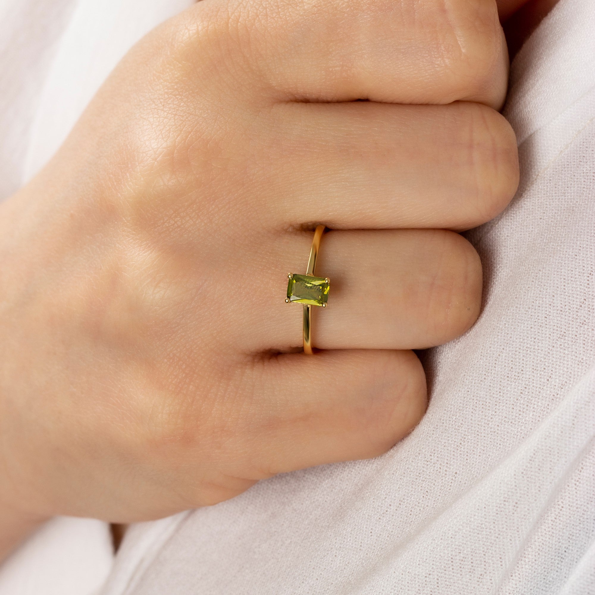 Rectangle Peridot Ring in 14K Solid Gold | August Birthstone Queen Jewelry Rings