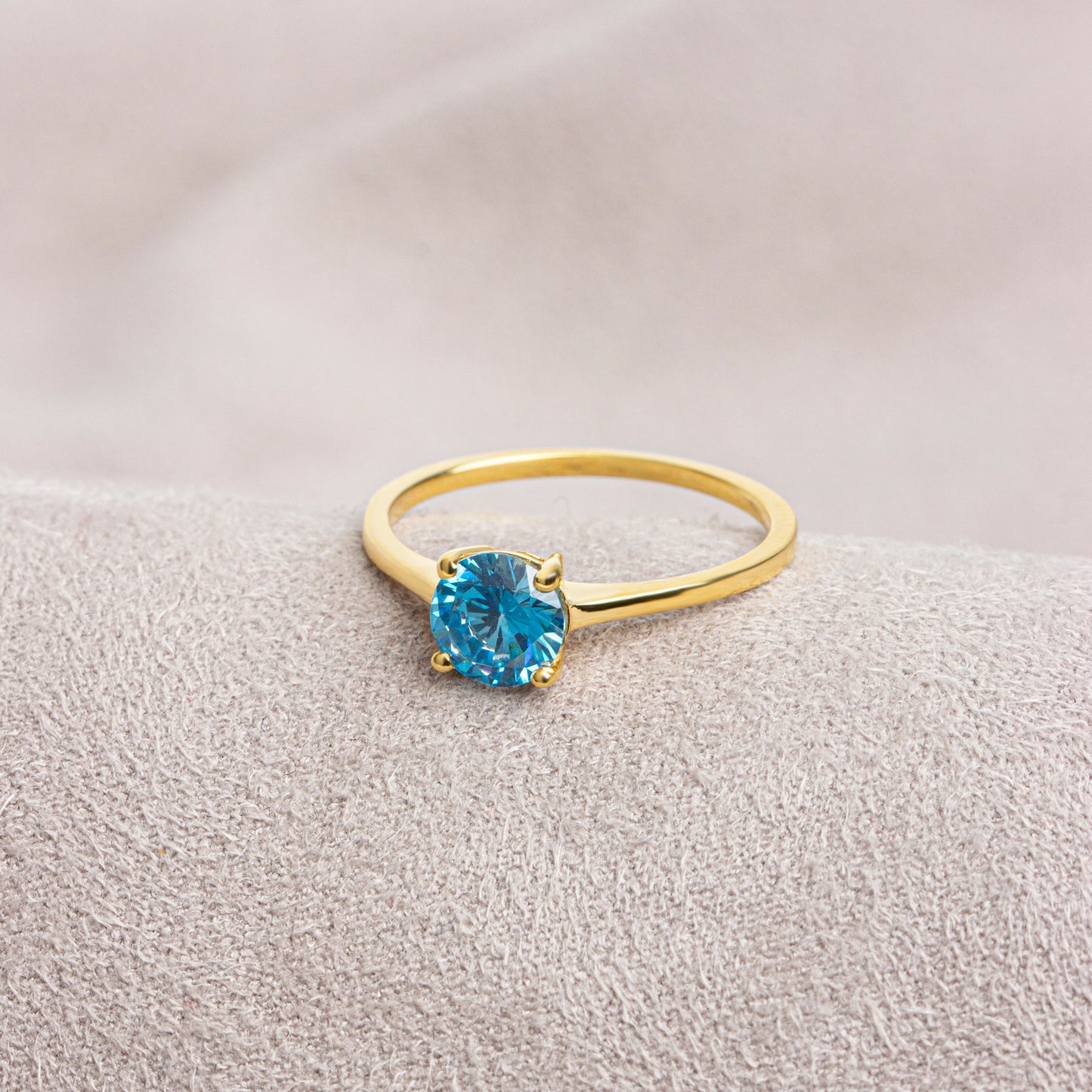 Round Blue Topaz Ring 8K/10K/14K Solid Gold, December Birthstone