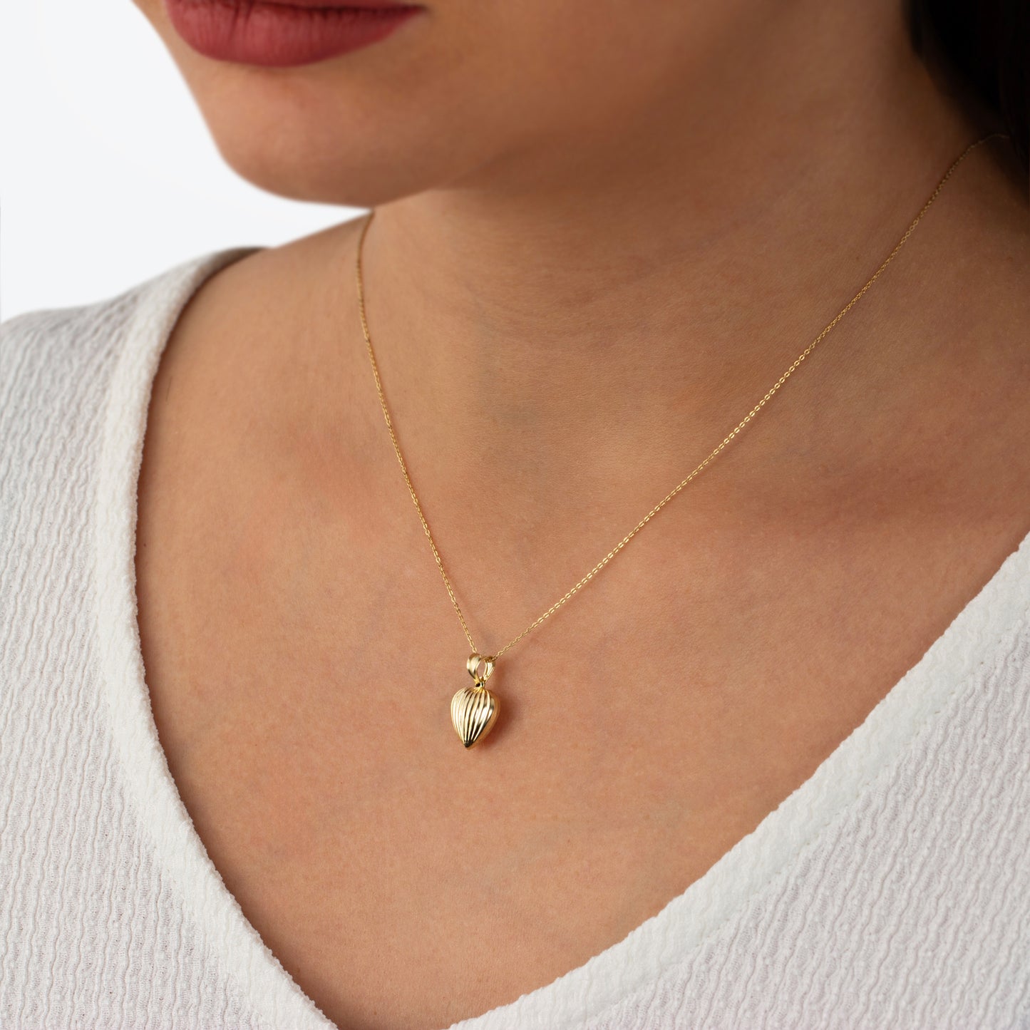 Ribbed Heart Necklace 14K Solid Gold Pendant