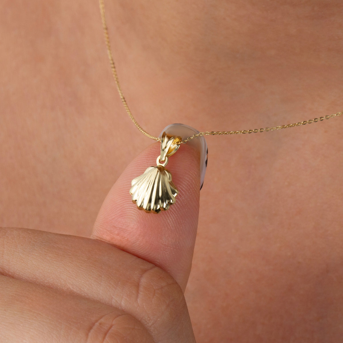 Shell Heart Necklace 14K Solid Gold Seashell Pendant