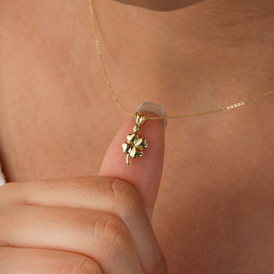 Minimalist Four-Leaf Clover Necklace 14K Solid Gold