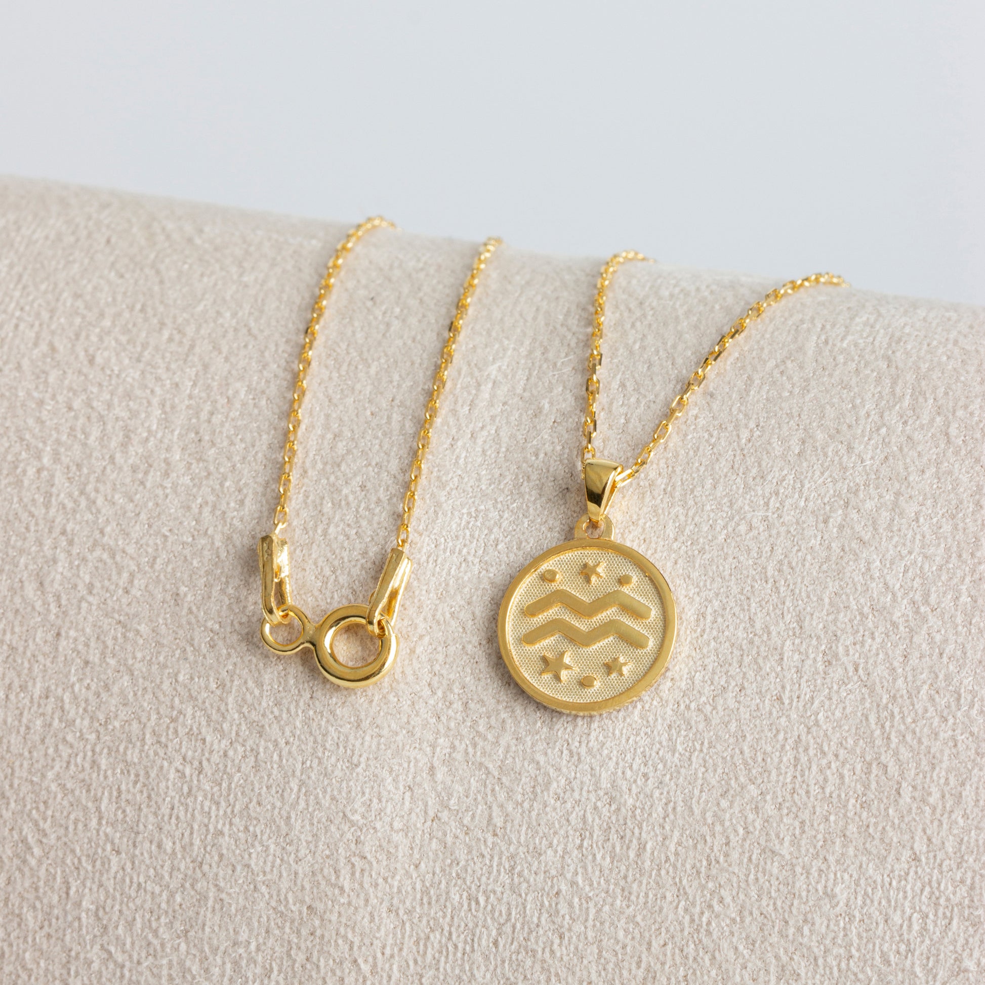 Aquarius Zodiac Sign 14K Solid Gold Necklace, Minimalist Horoscope Symbol Pendant Queen Jewelry Necklace