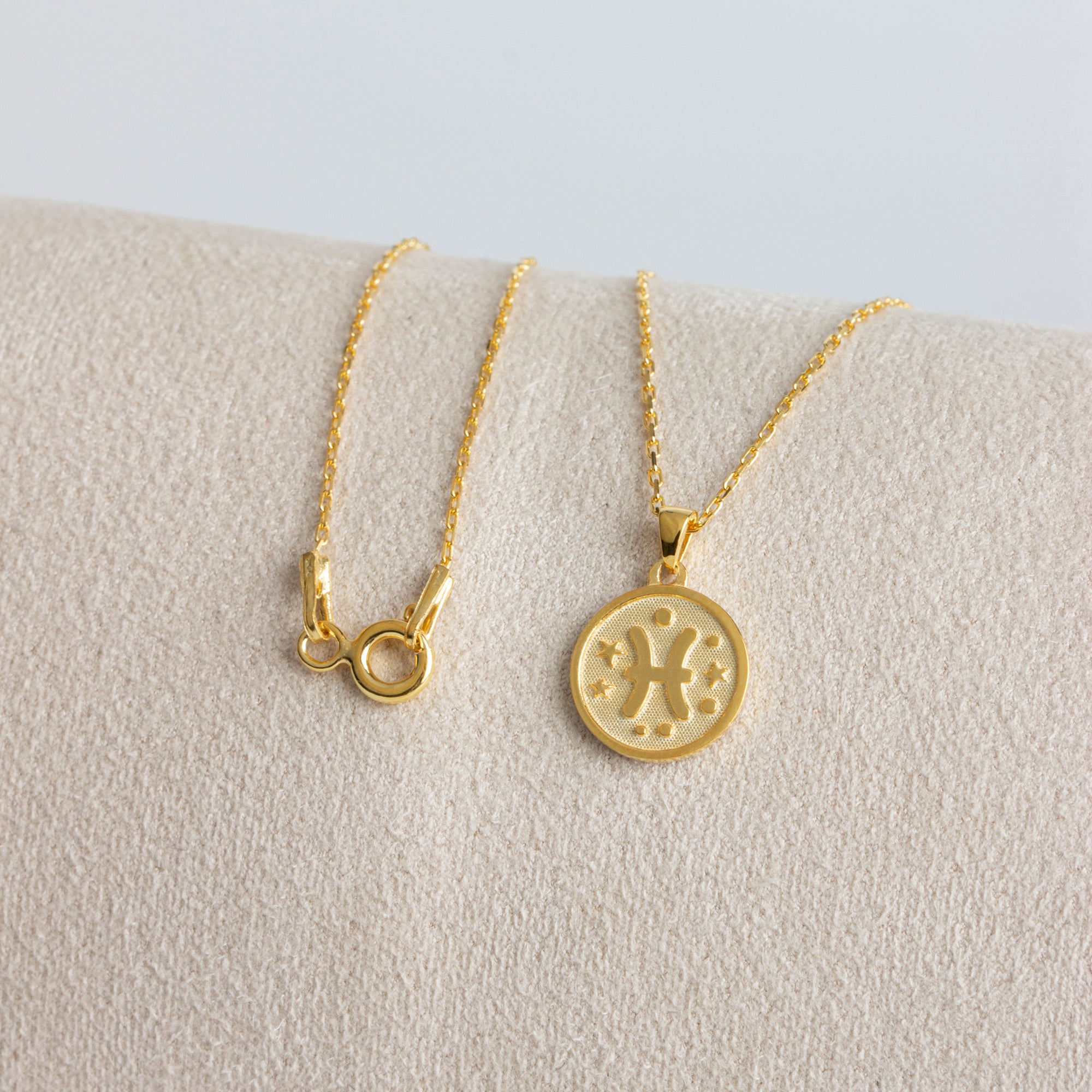 Pisces Zodiac Sign 14K Solid Gold Necklace, Minimalist Horoscope Symbol Pendant Queen Jewelry Necklace