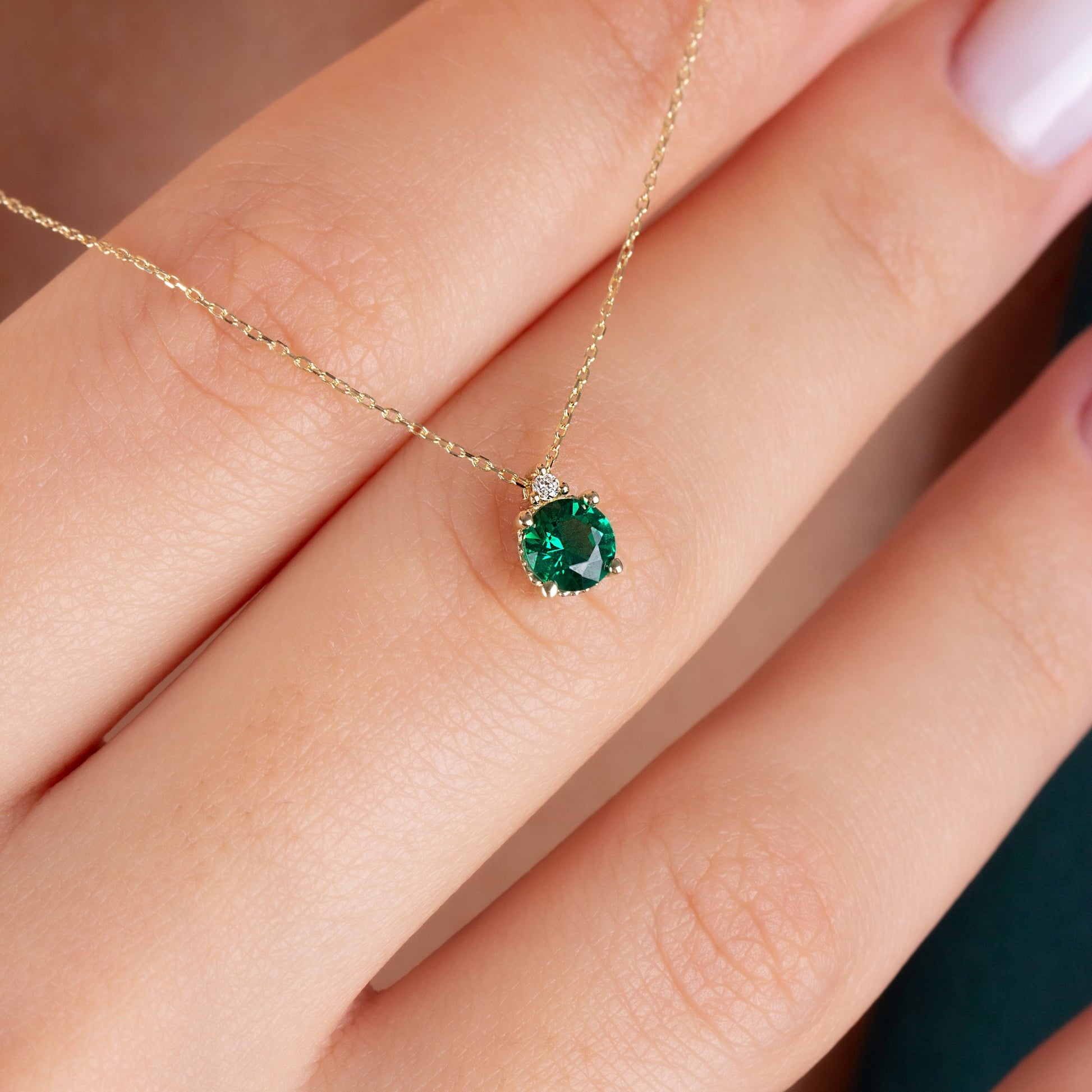 Emerald Round Necklace with Real Diamond | 14K Solid Gold Queen Jewelry Necklace
