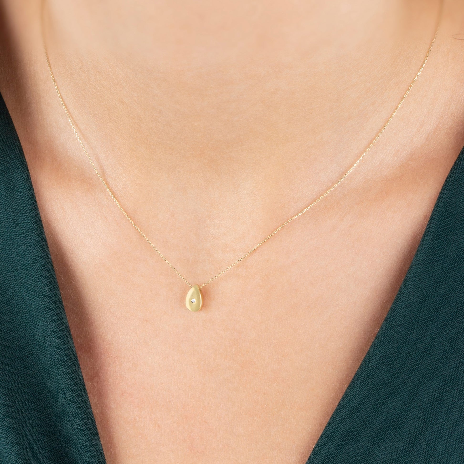Water Drop Necklace with Real Diamond | 14K Solid Gold Queen Jewelry Necklace