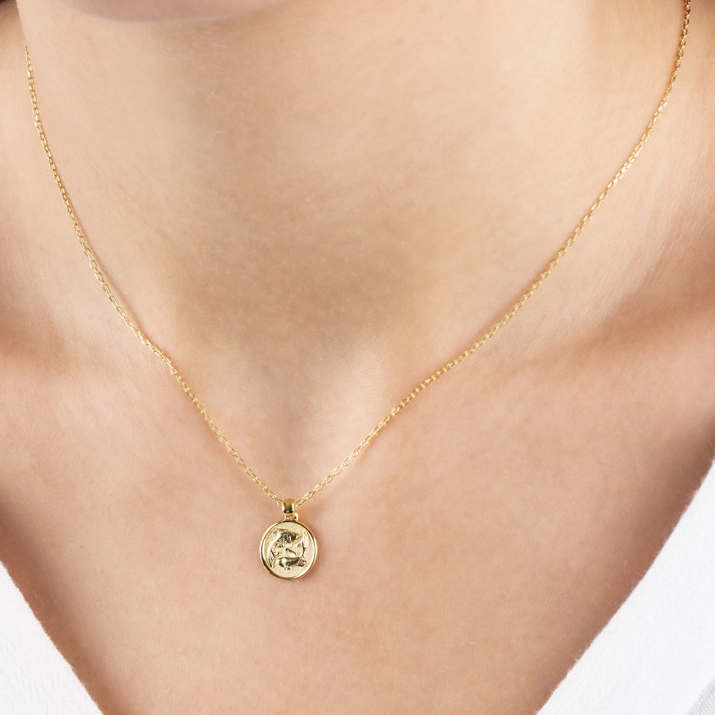 Pisces Zodiac Necklace in 14K Solid Gold | Astrological Pendant Queen Jewelry Necklace