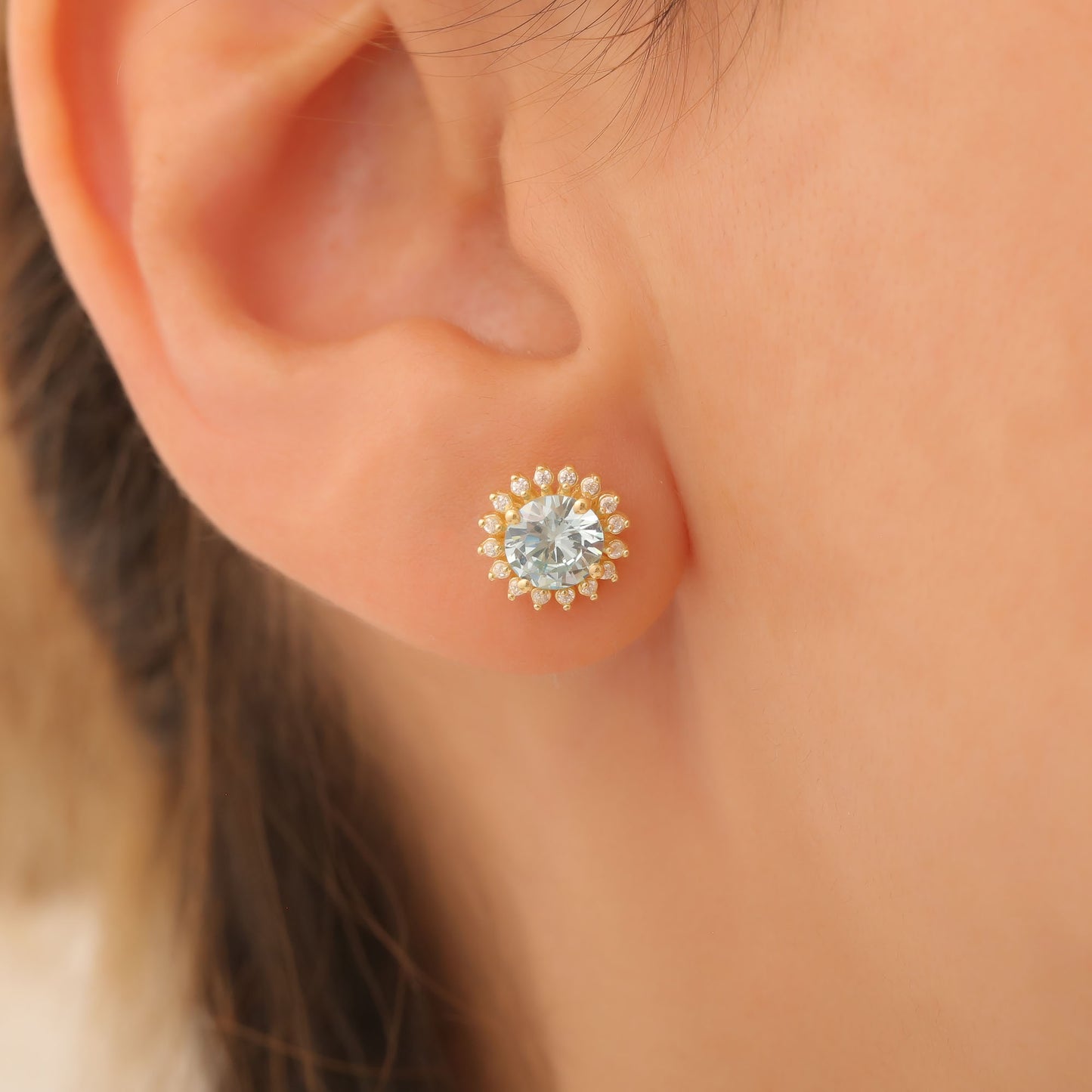 10K/14K Solid Gold Aquamarine Stud Earrings in Round Shape Surrounded by Real Diamonds, Birthstone Jewelry for March