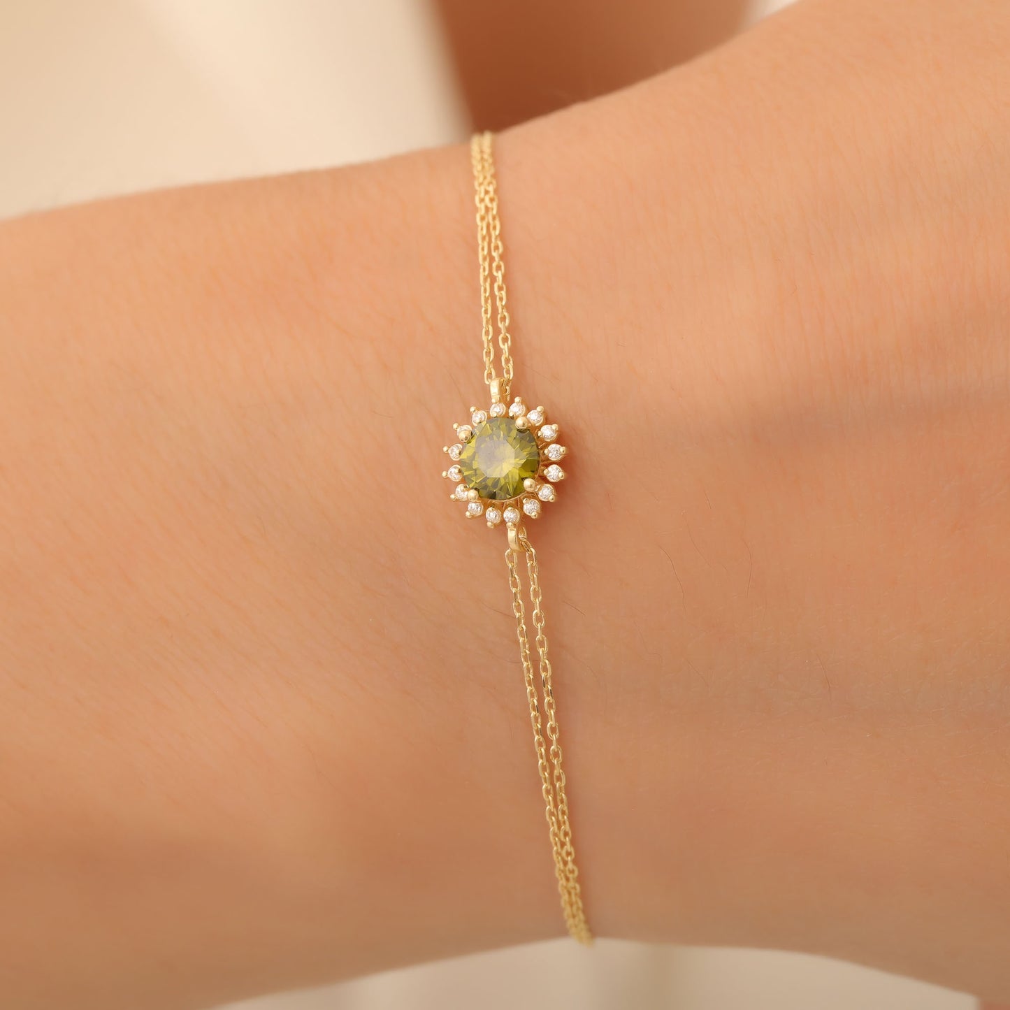 10K/14K Solid Gold Peridot Bracelet in Round Shape Surrounded by Real Diamonds, August Birthstone Jewelry