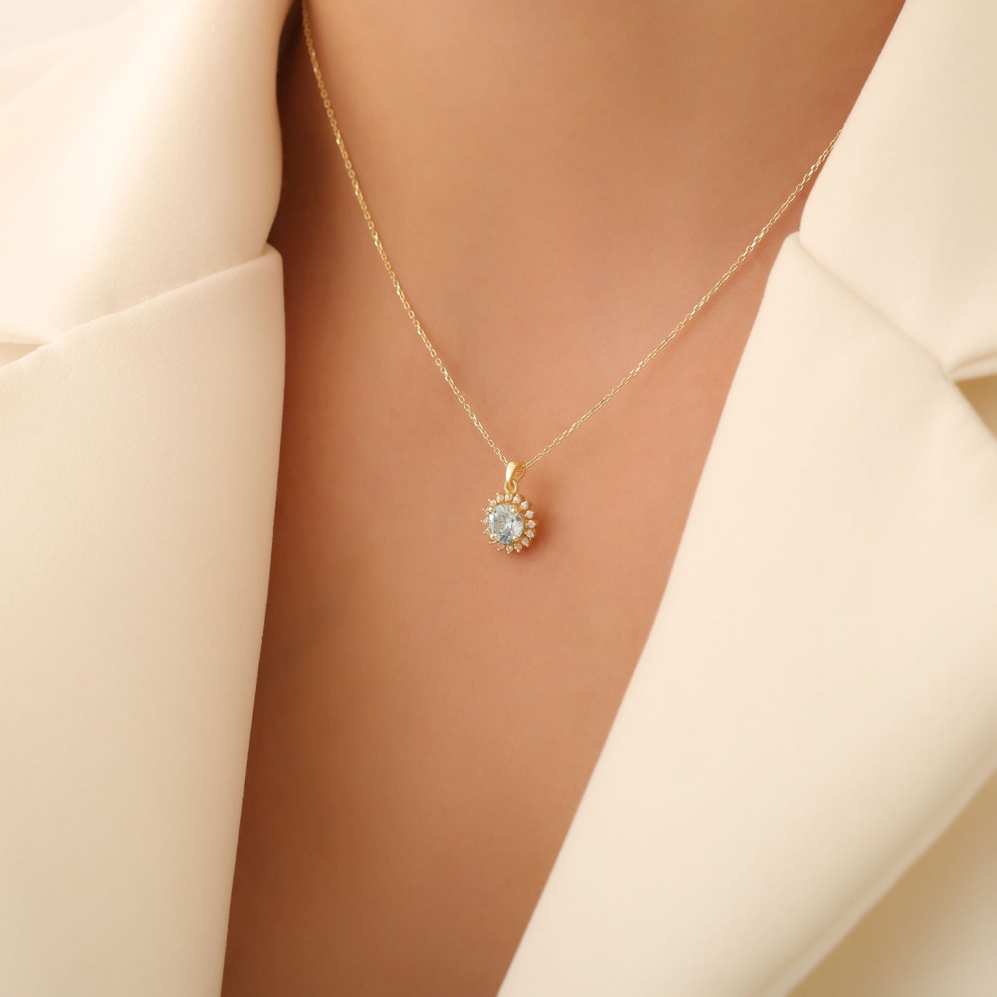 10K/14K Solid Gold Aquamarine Necklace in Round Shape Surrounded by Real Diamonds, Timeless Birthstone Jewelry for March Gifts