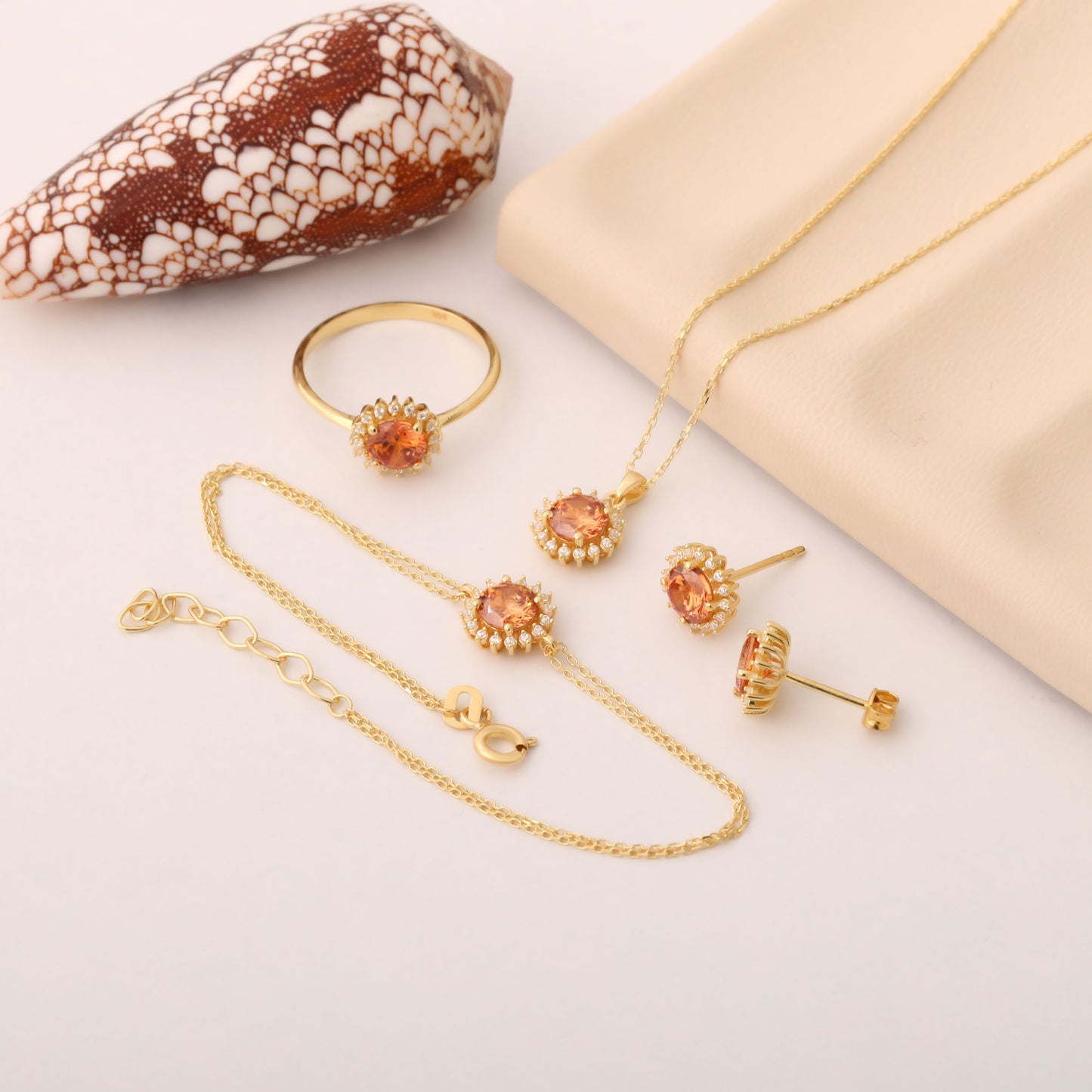 10K/14K Solid Gold Citrine Stud Earrings in Round Shape Surrounded by Real Diamonds, Birthstone Jewelry for November