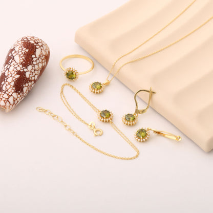 Peridot Ring in Round 8K/10K/14K Solid Gold Shape Surrounded by Real Diamonds, August Birthstone