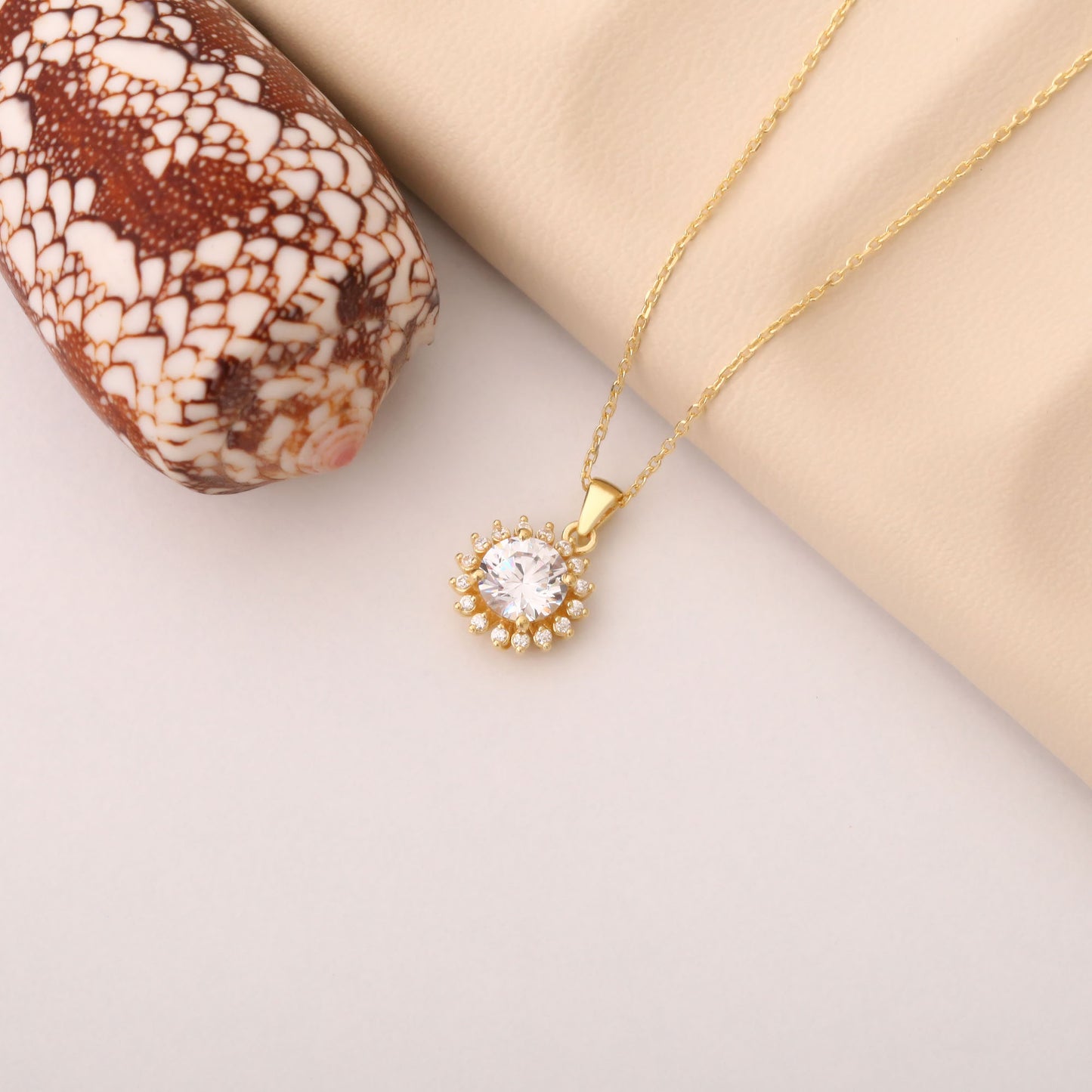 10K/14K Solid Gold White Topaz Necklace in Round Shape Surrounded by Real Diamonds, Birthstone Jewelry for April Gifts