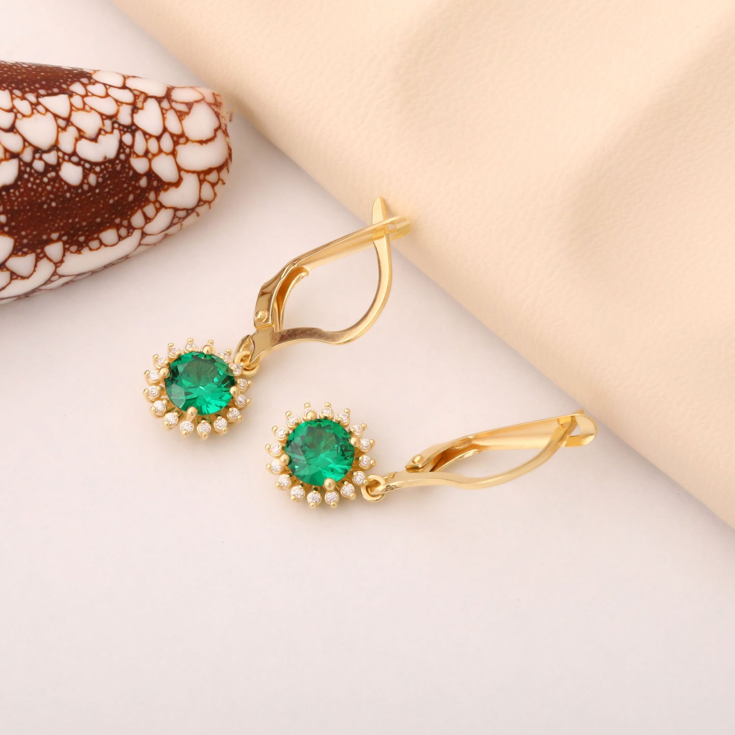 8K/10K/14K Solid Gold Emerald Dangle Earrings in Round Shape Surrounded by Real Diamonds, May Birthstone Jewelry