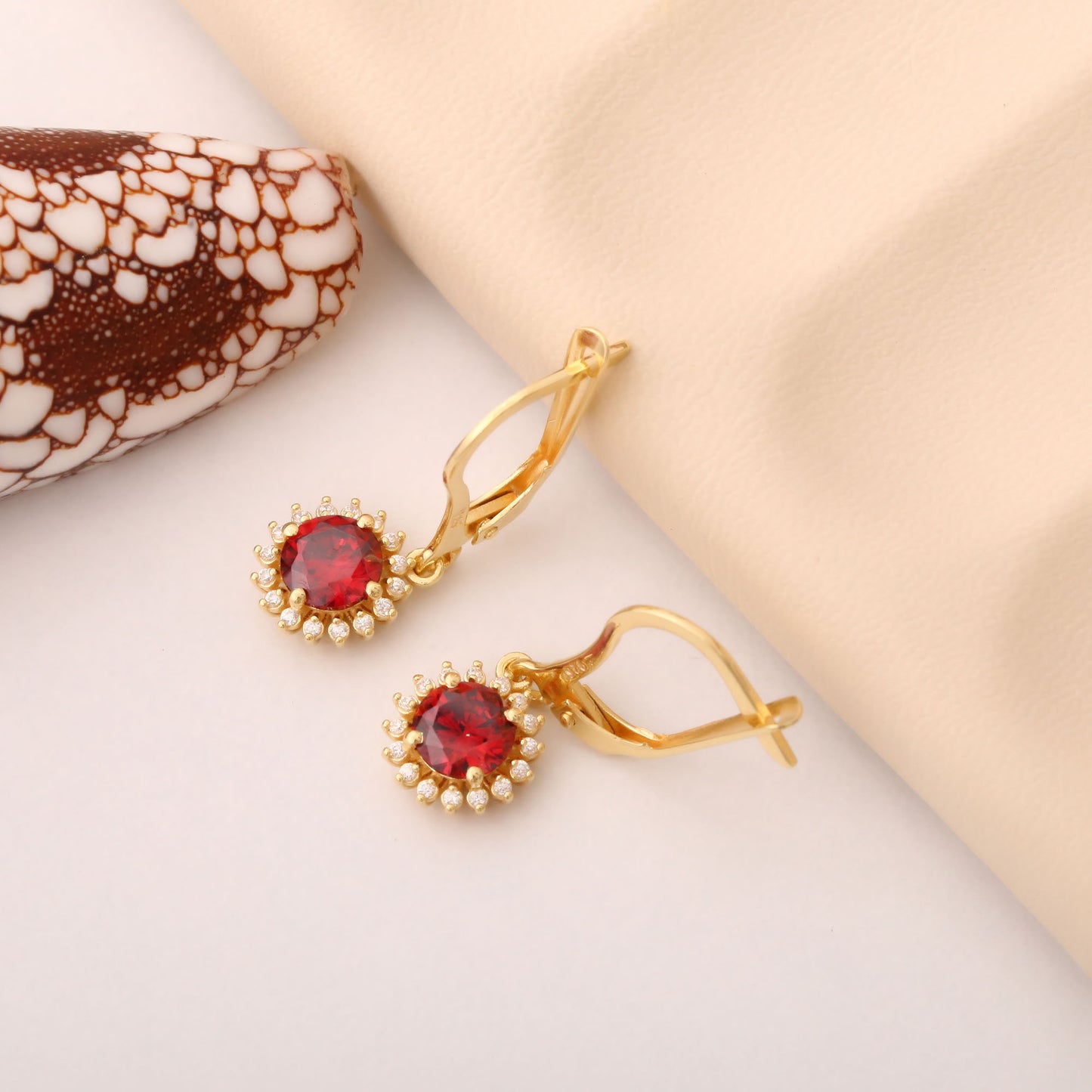 8K/10K/14K Solid Gold Garnet Dangle Earrings in Round Shape Surrounded by Real Diamonds, Birthstone Jewelry for January