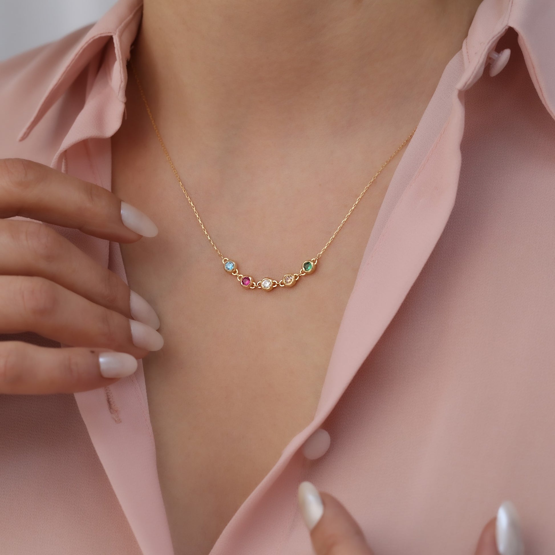 Personalized 14K Solid Gold Round Birthstone Necklace, Choose 1-7 Gemstones Queen Jewelry Necklace